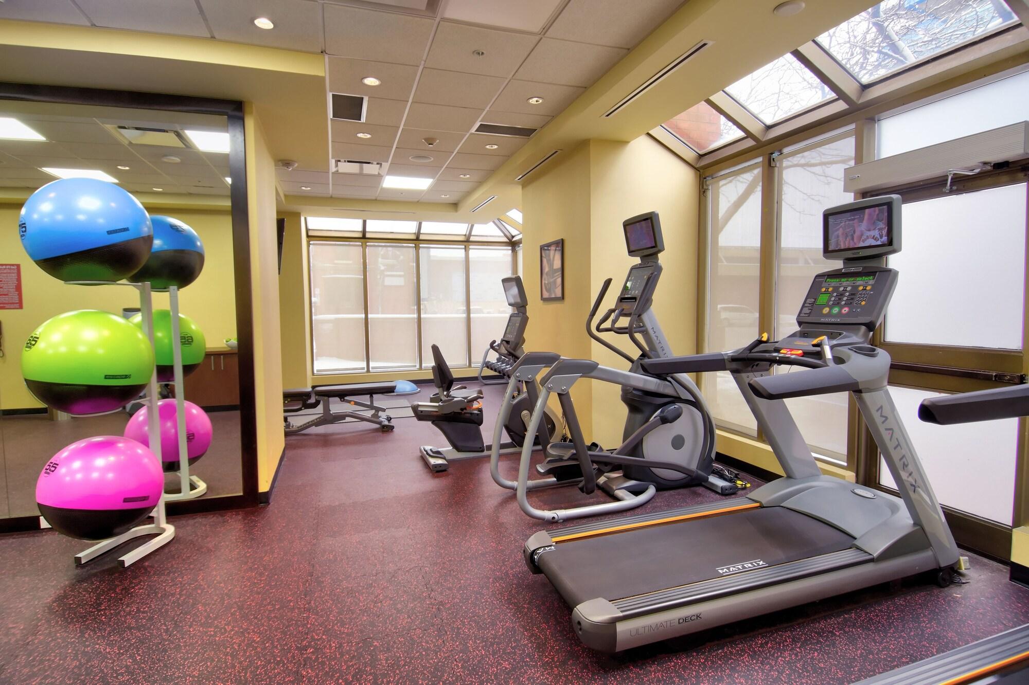 Gimnasio TownePlace Suites by Marriott Windsor