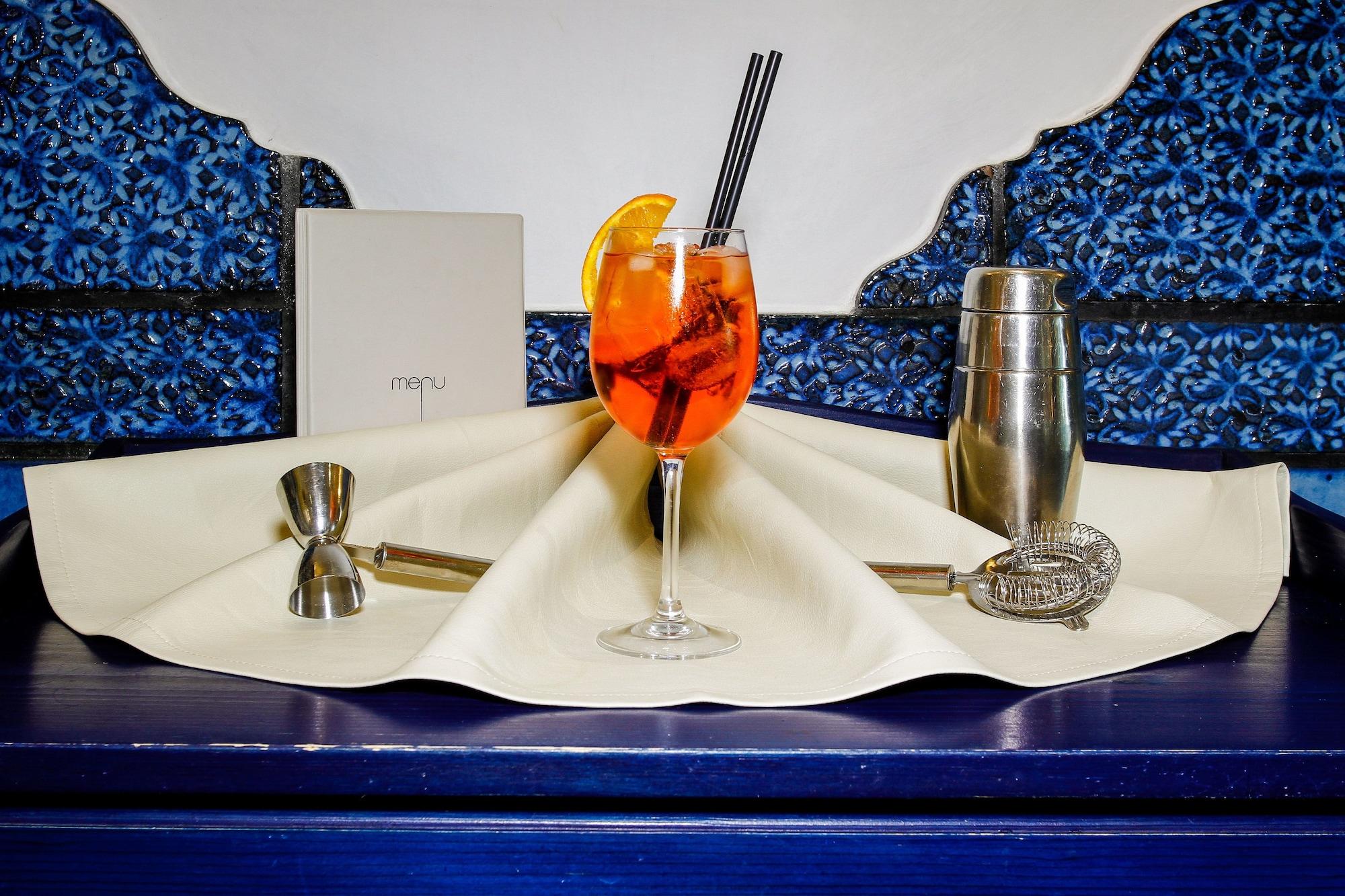 Bar/Salón Positano Art Hotel Pasitea