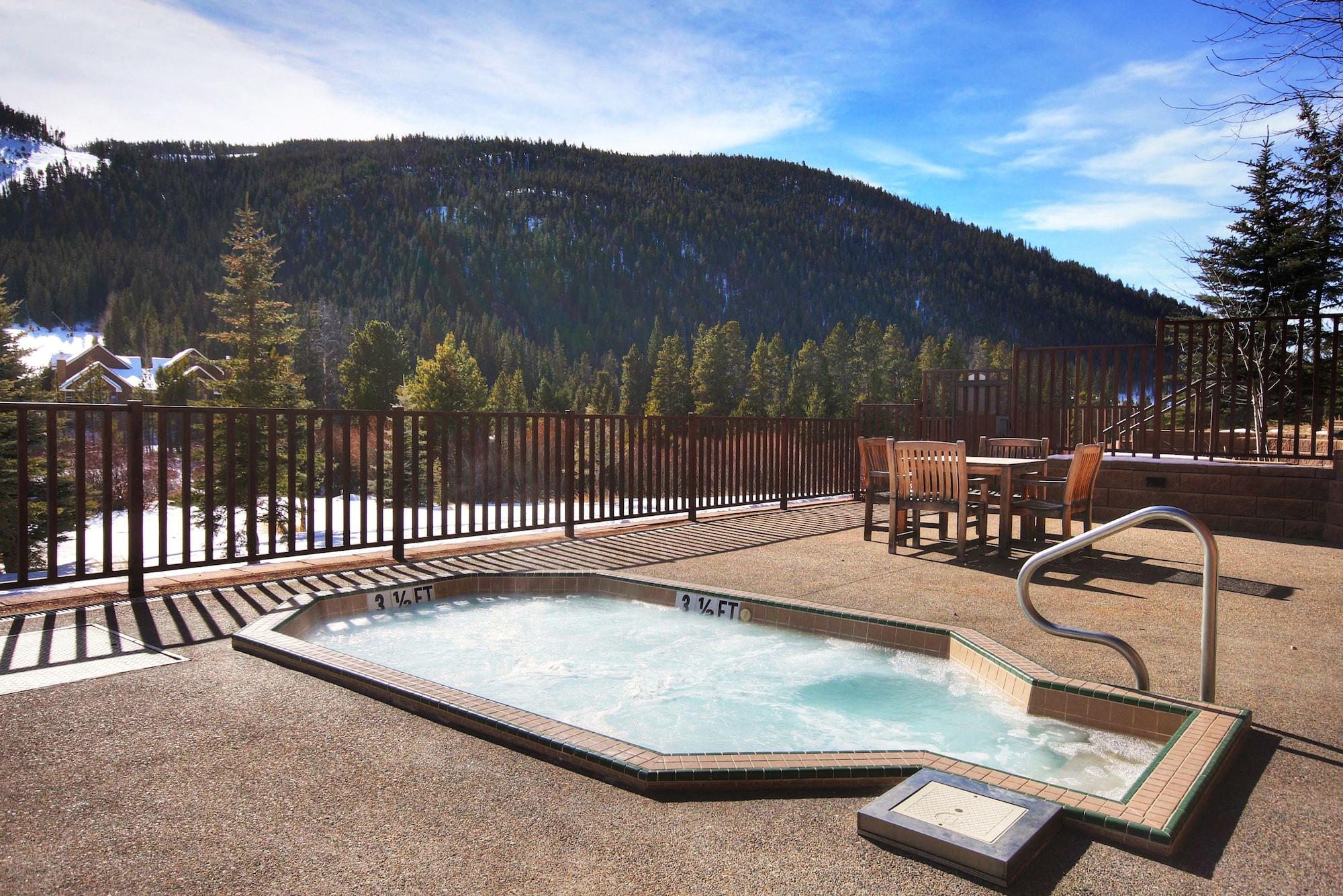 Spa 5983 Hidden River Lodge 3 Bedroom Condo by RedAwning