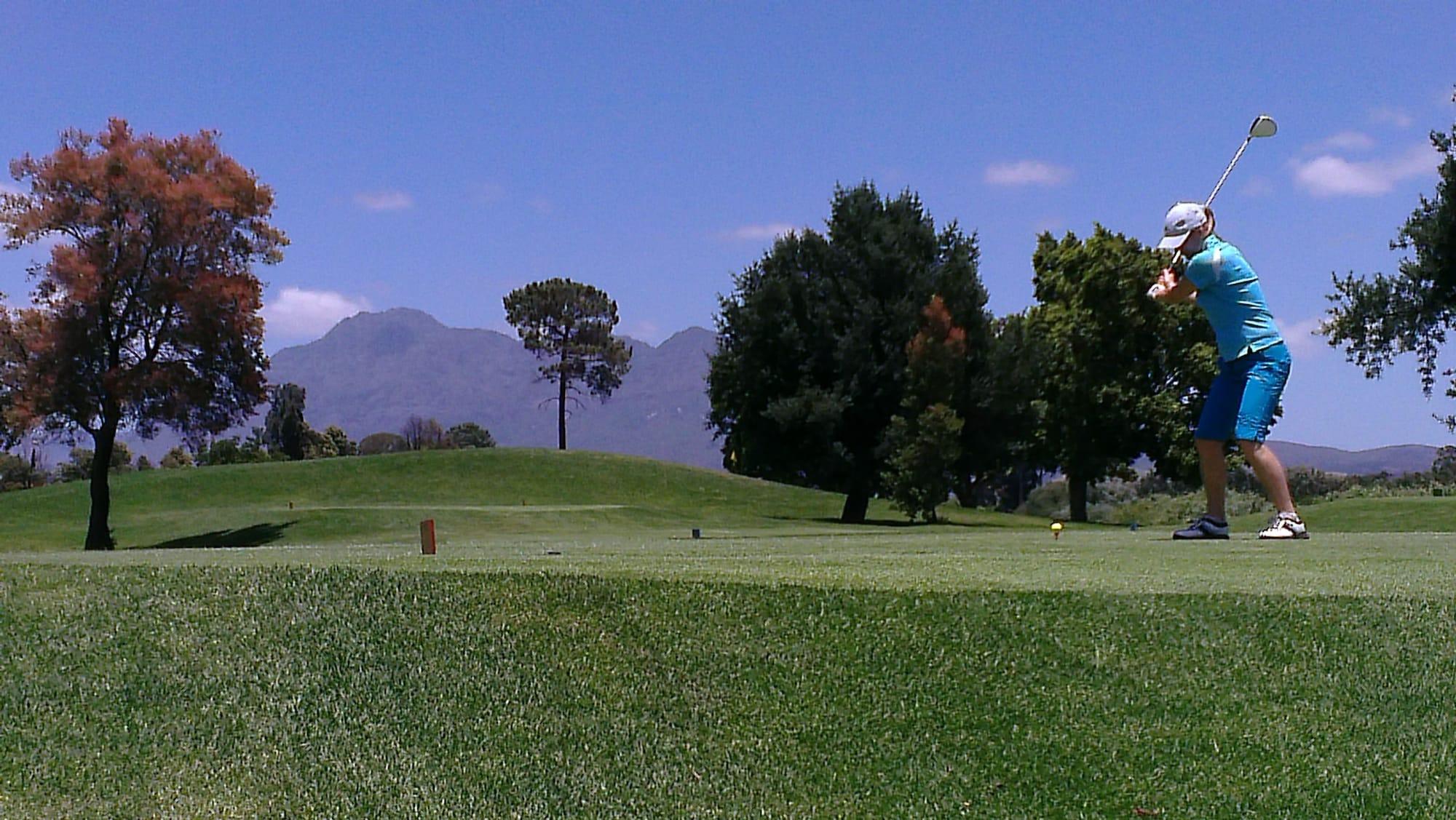 Campo de Golf Alba House Bed & Breakfast