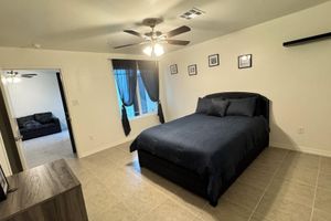Arriendo temporal - Charming 2-bedroom townhome with WiFi, AC in East San Luis, AZ.