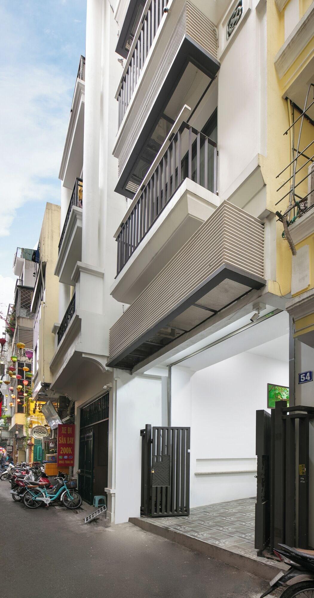 Varios Hanoi Saga Hotel
