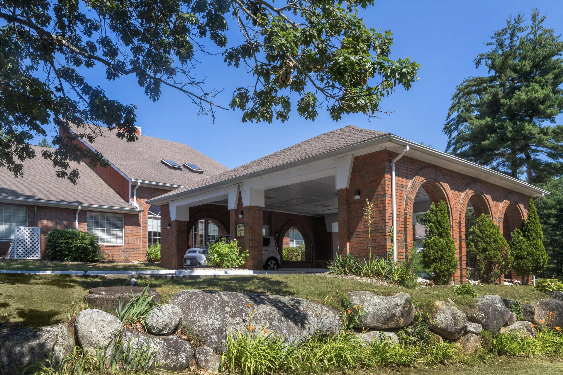 Vista Exterior Best Western West Greenwich Inn