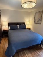 Alquiler Vacacional - Williamsville Village Mid-Century Modern Bungalow 2-bedroom house New Remodeled