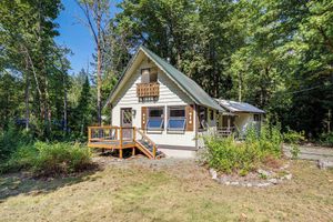 Alquiler Vacacional - Walk to Skykomish River: Wooded Escape w/ Fire Pit