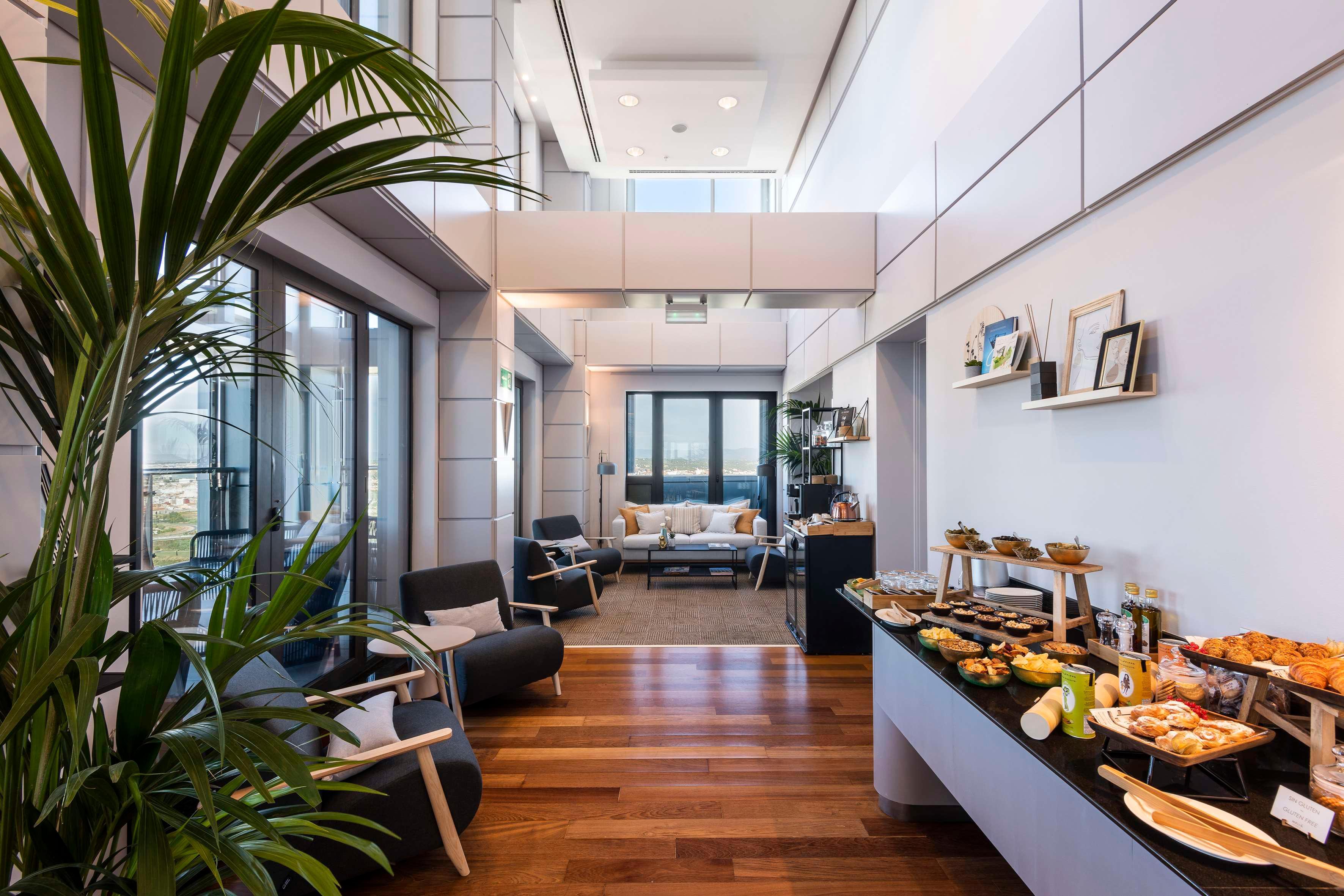 Vista Lobby Melia Valencia