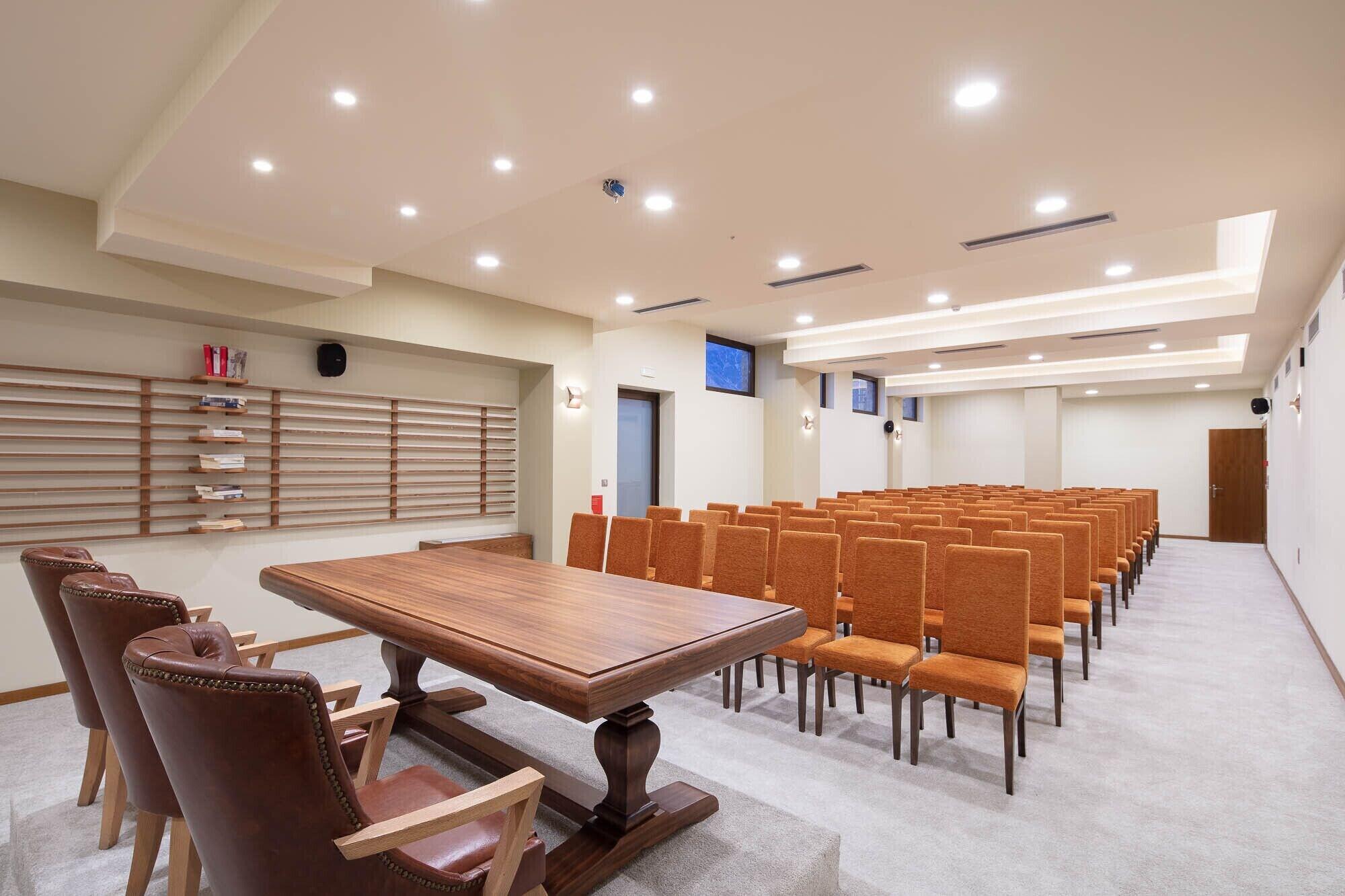 Sala de Reuniones Orizontes Tzoumerkon