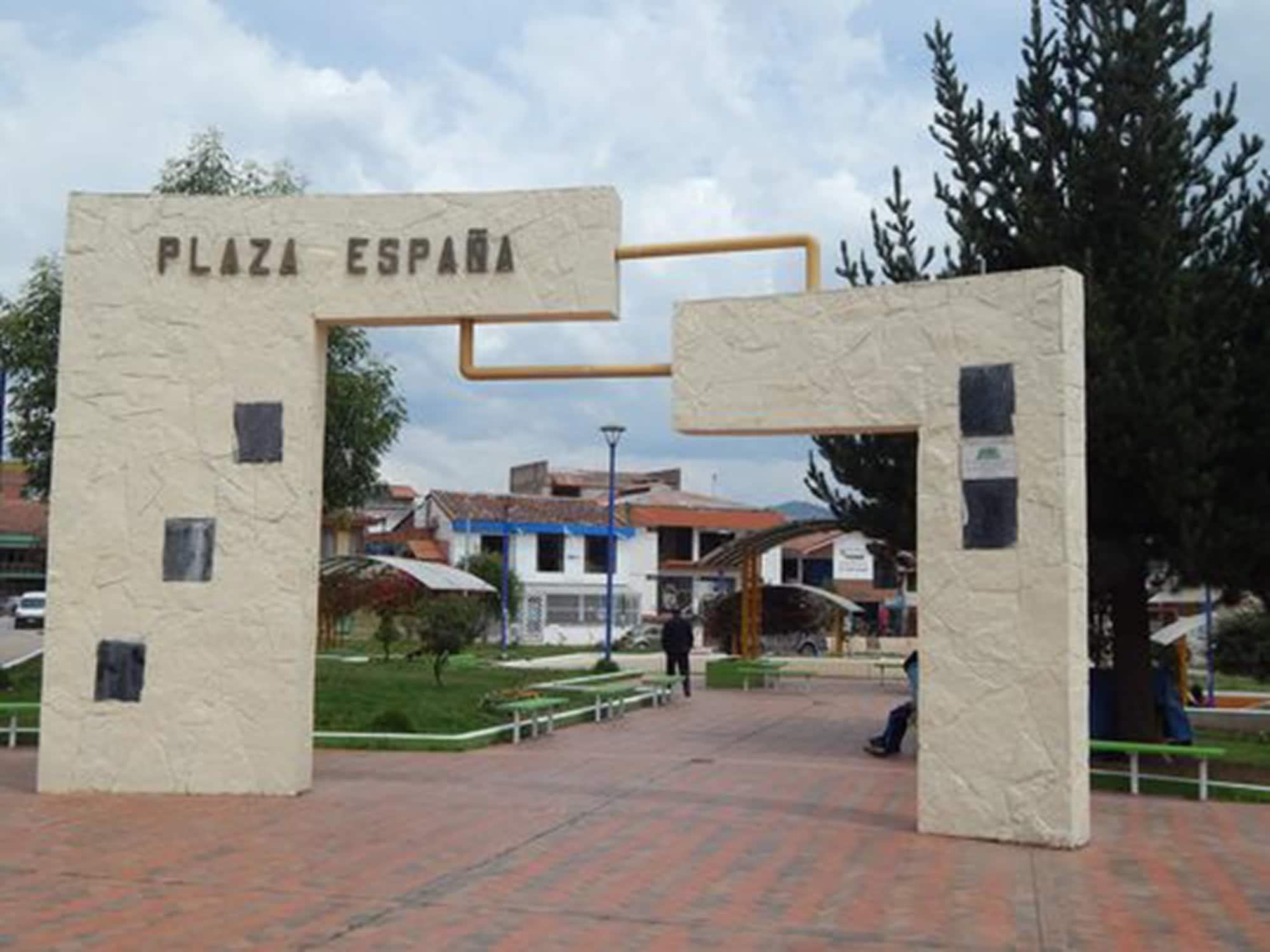 Vista Exterior Residencial Plaza España