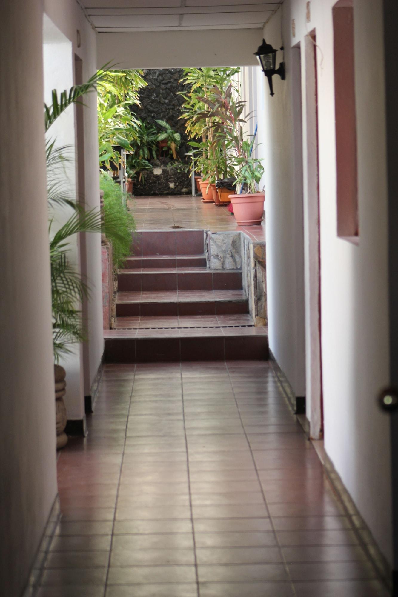 Vista Exterior Hotel Villa Angelo