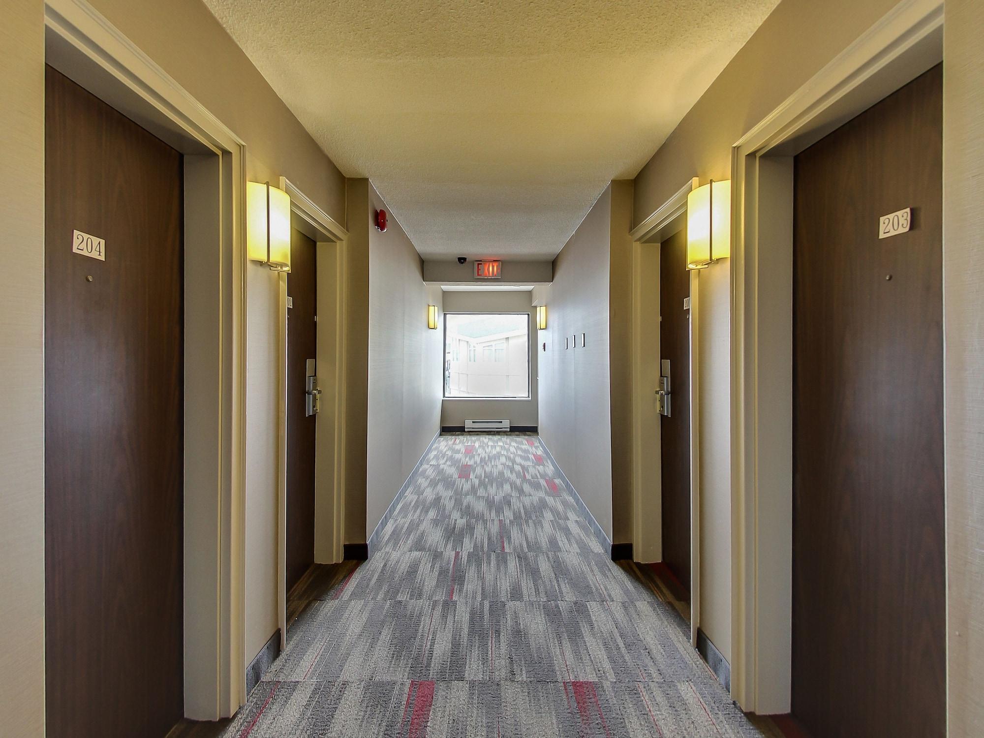 Varios Spark by Hilton Oshawa