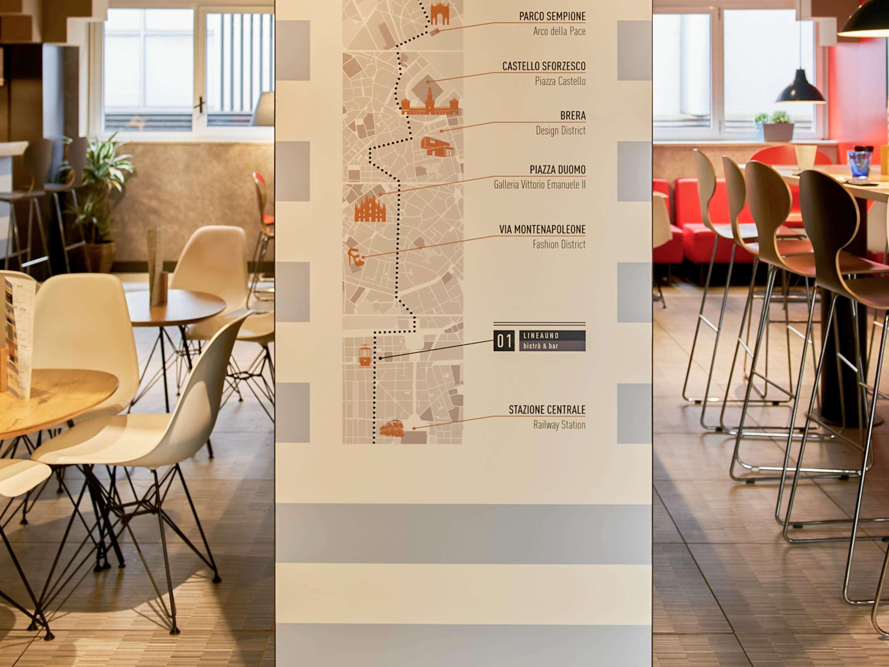 Bar/Salón ibis Milano Centro