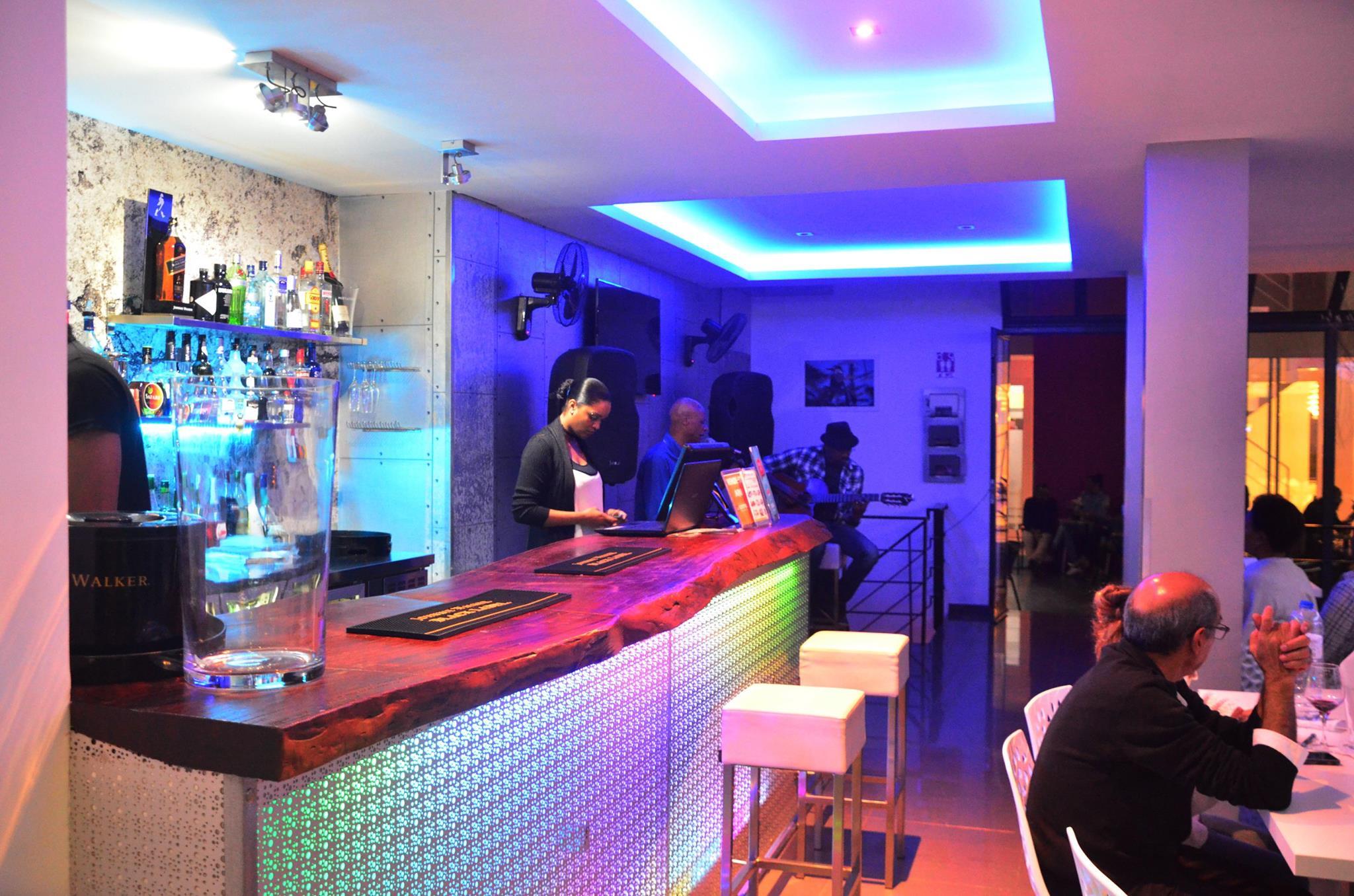 Bar/Salón Prassa 3 Boutique Hotel