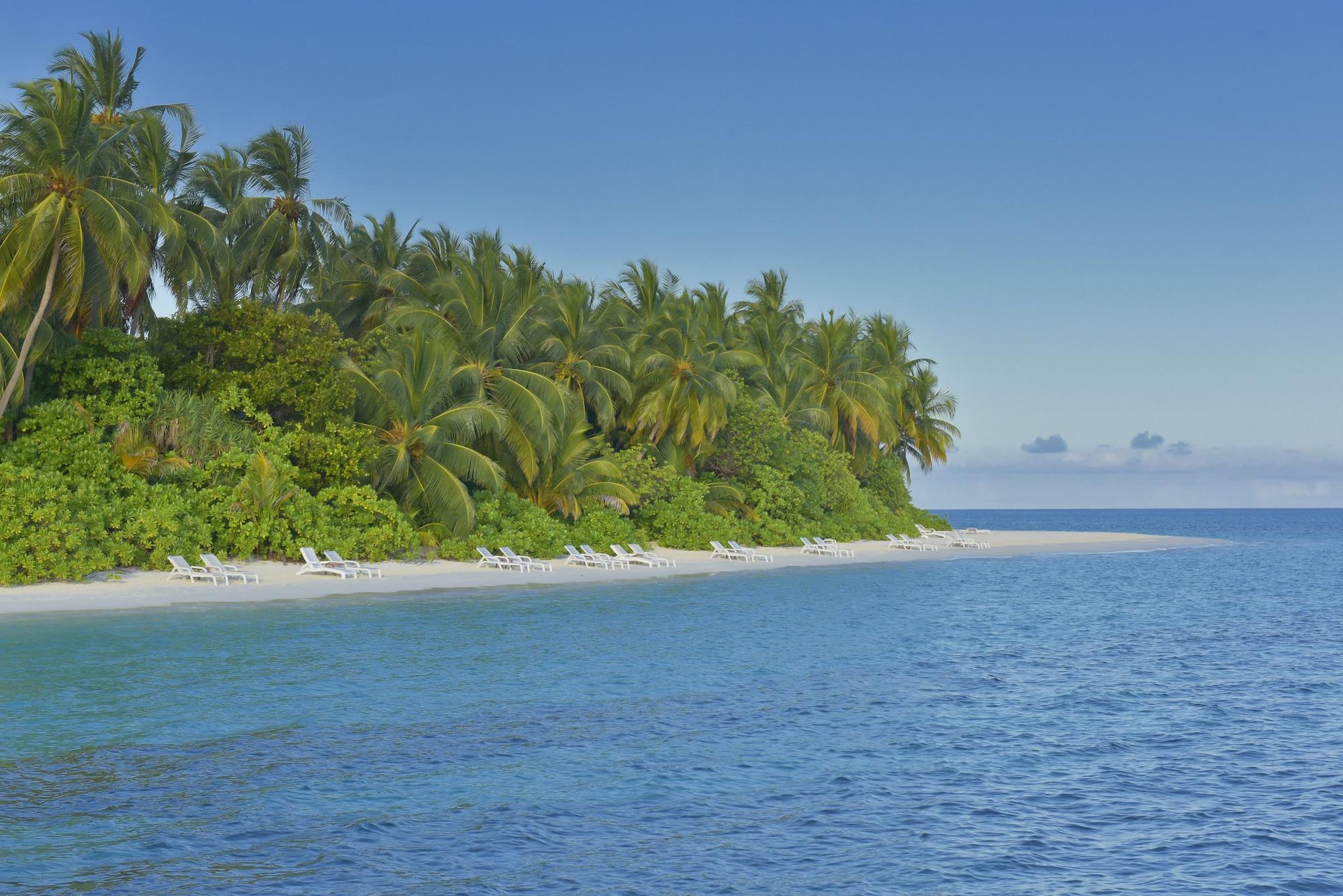 Playa Angaga Island Resort & Spa