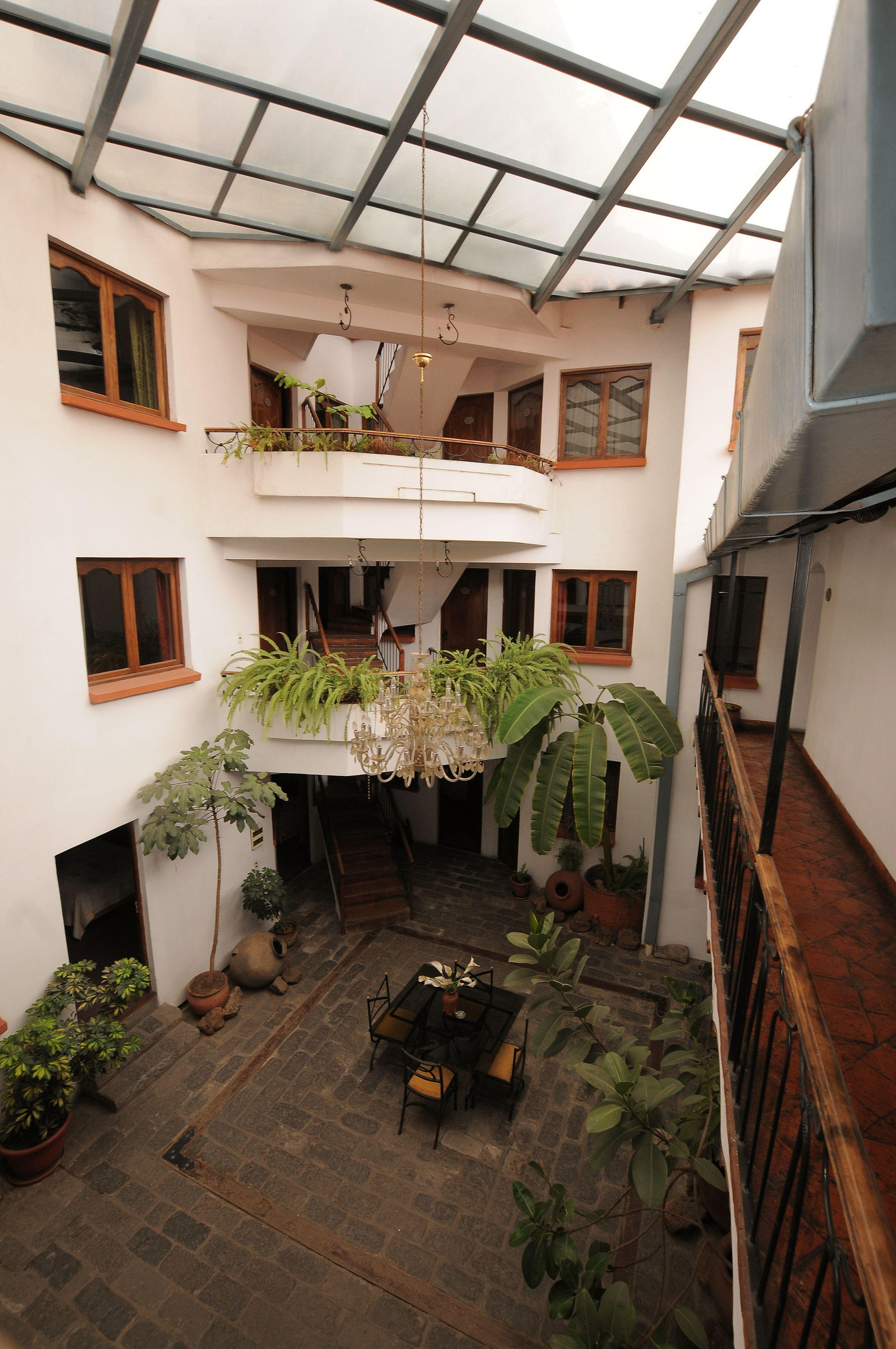 Varios Hostal Recoleta Sur