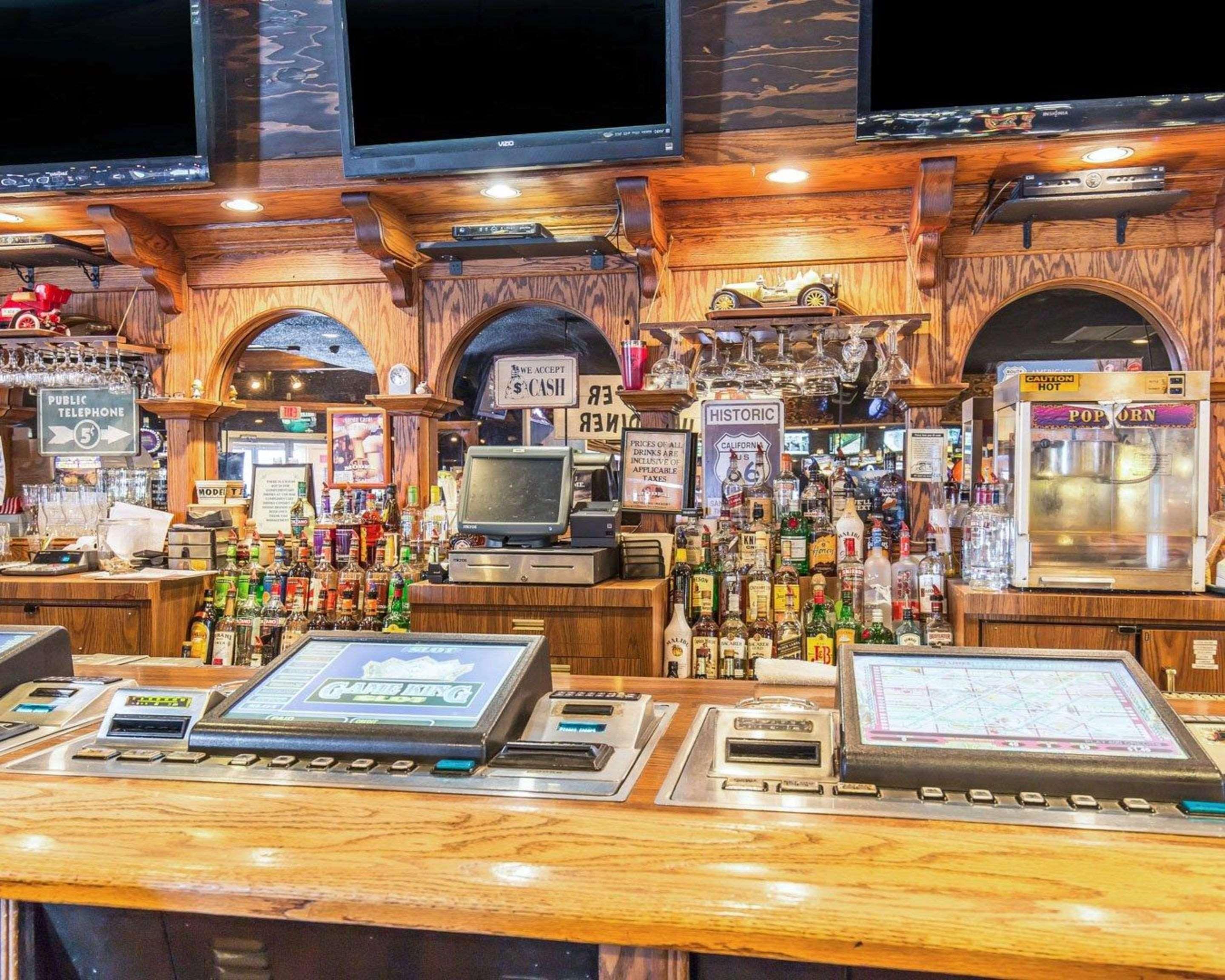 Bar/Salón Quality Inn Winnemucca - Model T Casino