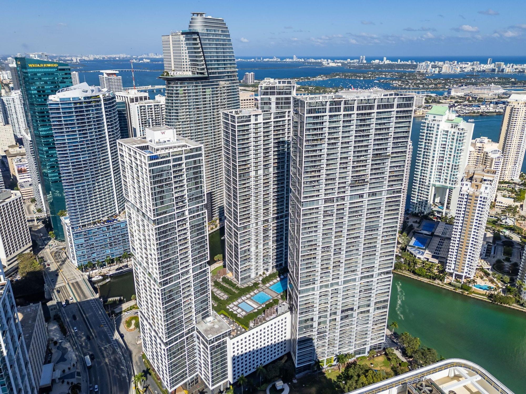 Vista Exterior Icon Brickell