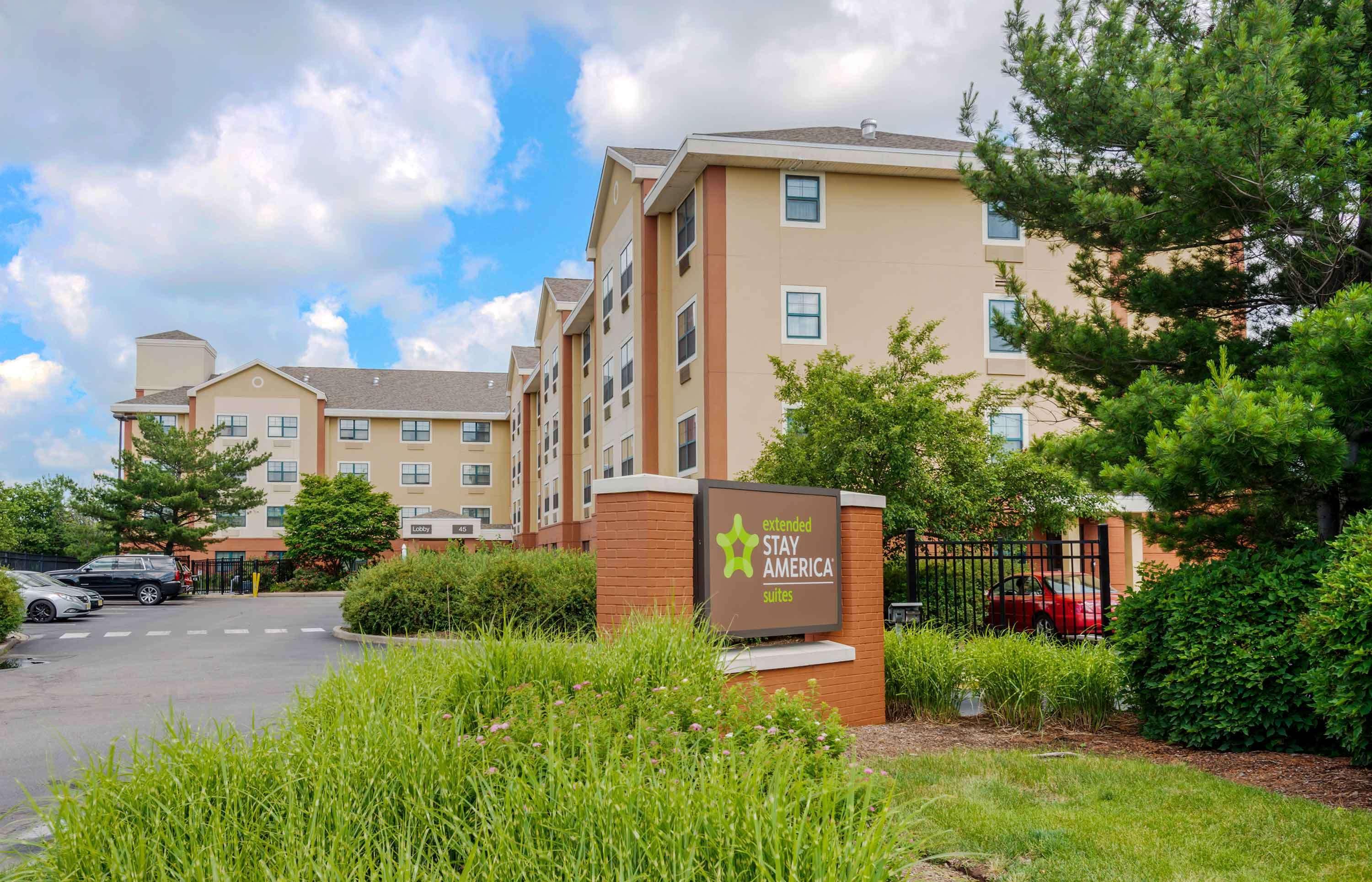Varios Extended Stay America Suites Elizabeth Newark Airport