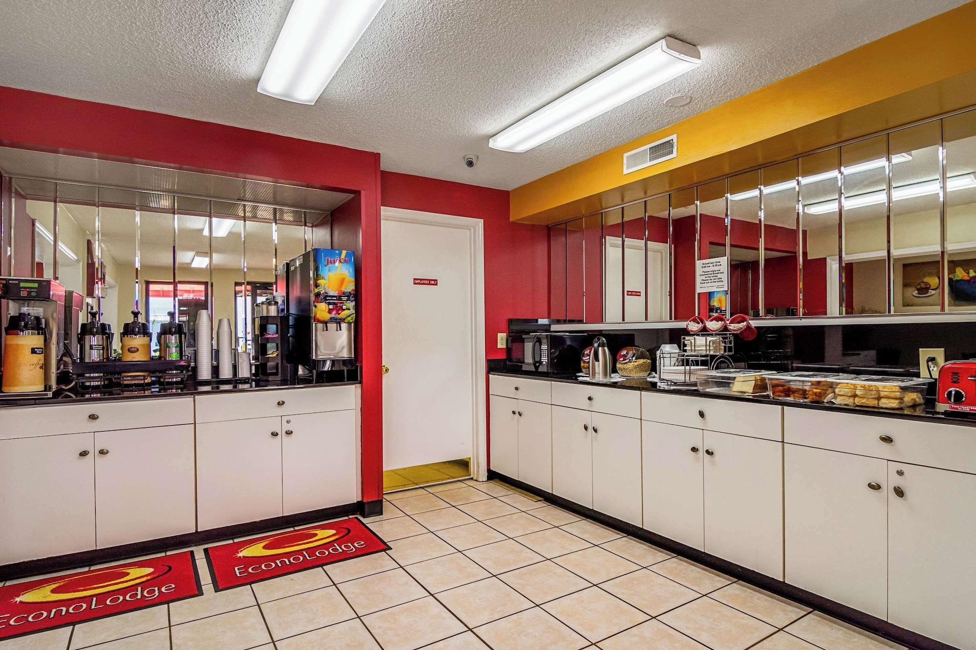 Restaurant Econo Lodge Research Triangle Park