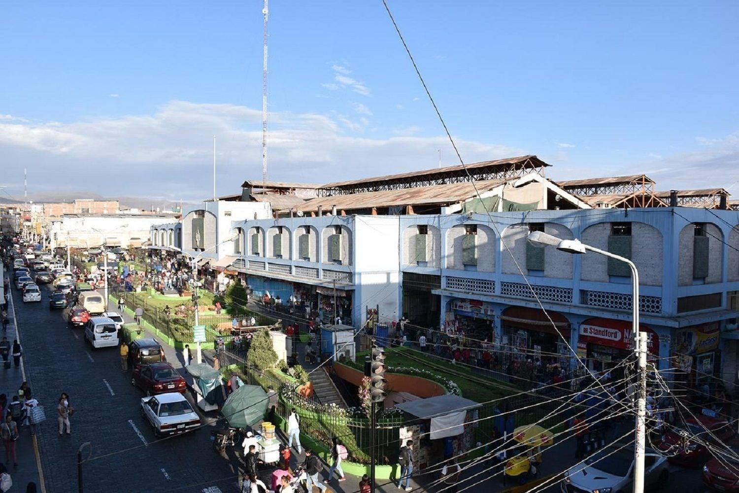Varios Hotel Internacional