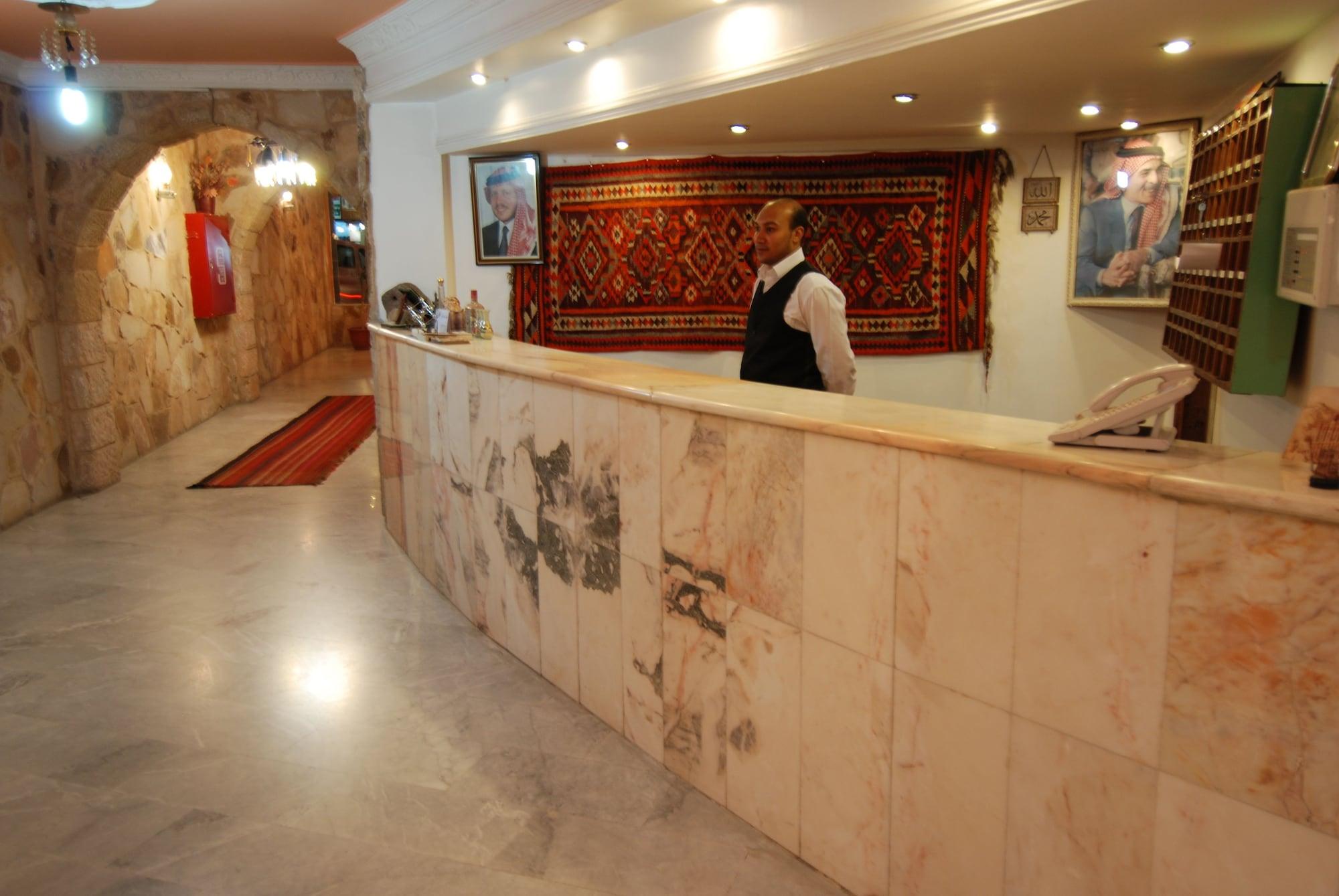 Vista Lobby Al Rashid Hotel