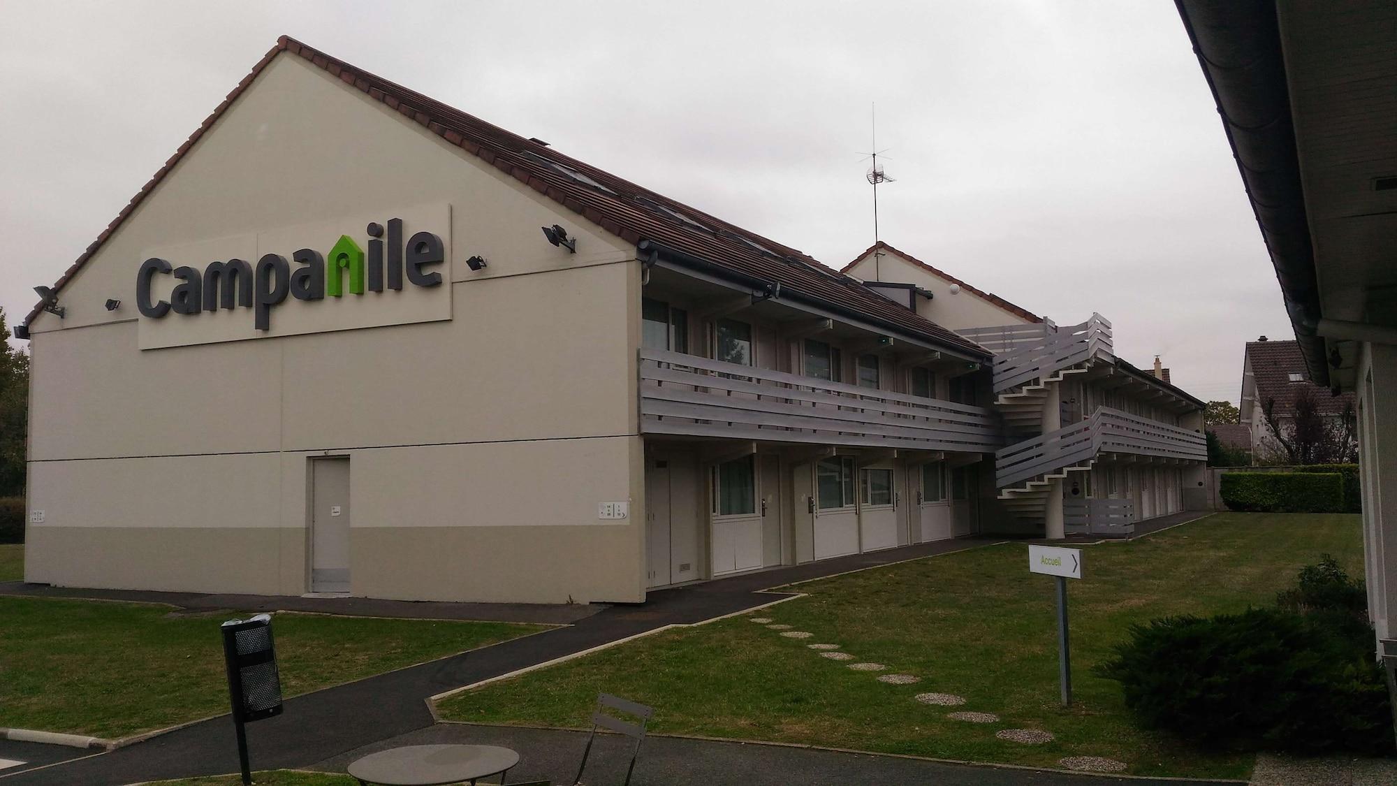Vista Lobby Hotel Campanile Conflans Sainte Honorine