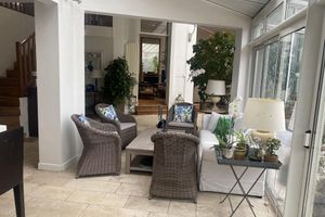 Alquiler Vacacional - Magnificent villa on the outskirts of Paris in a green setting