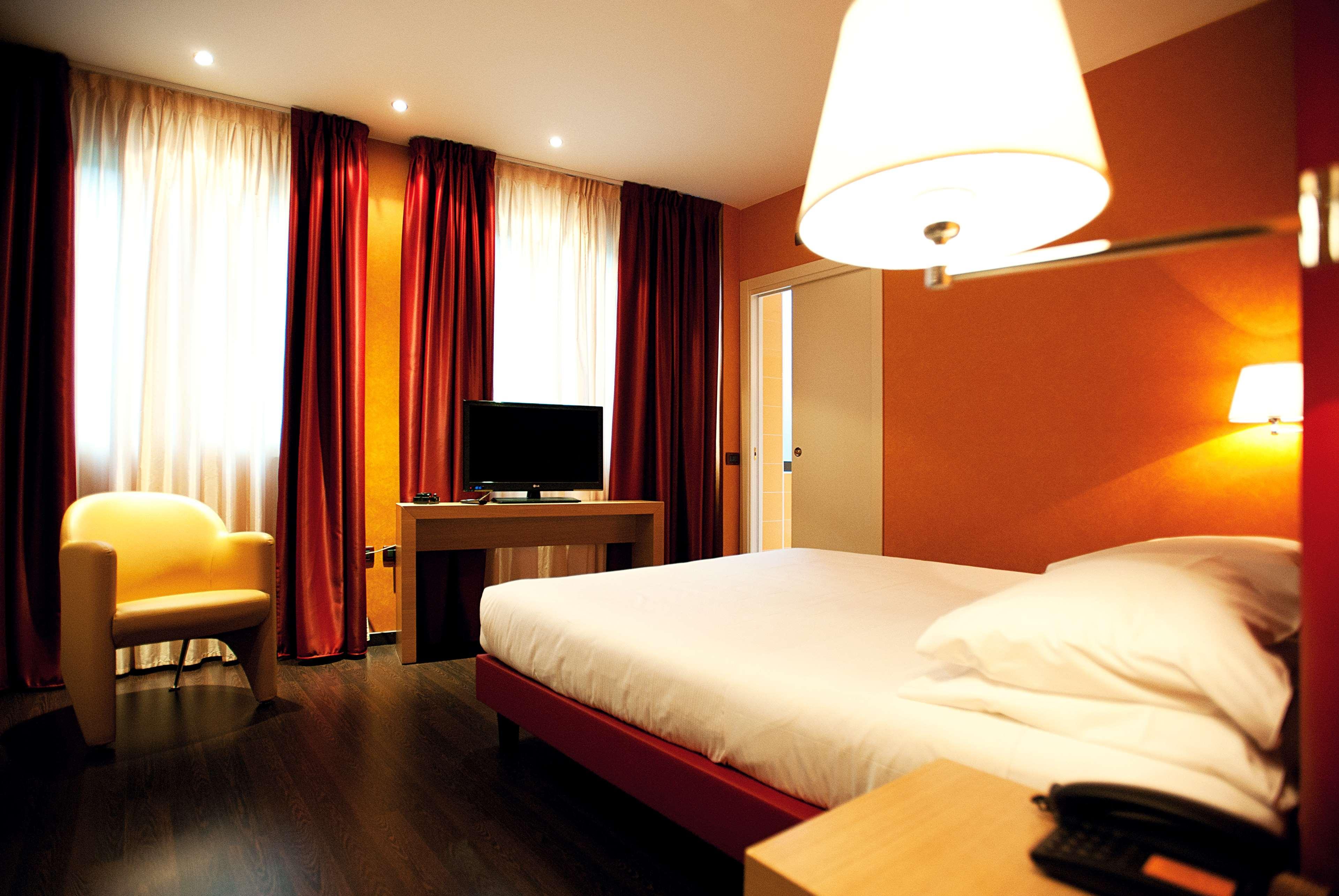 Vista Lobby Best Western Hotel Piemontese