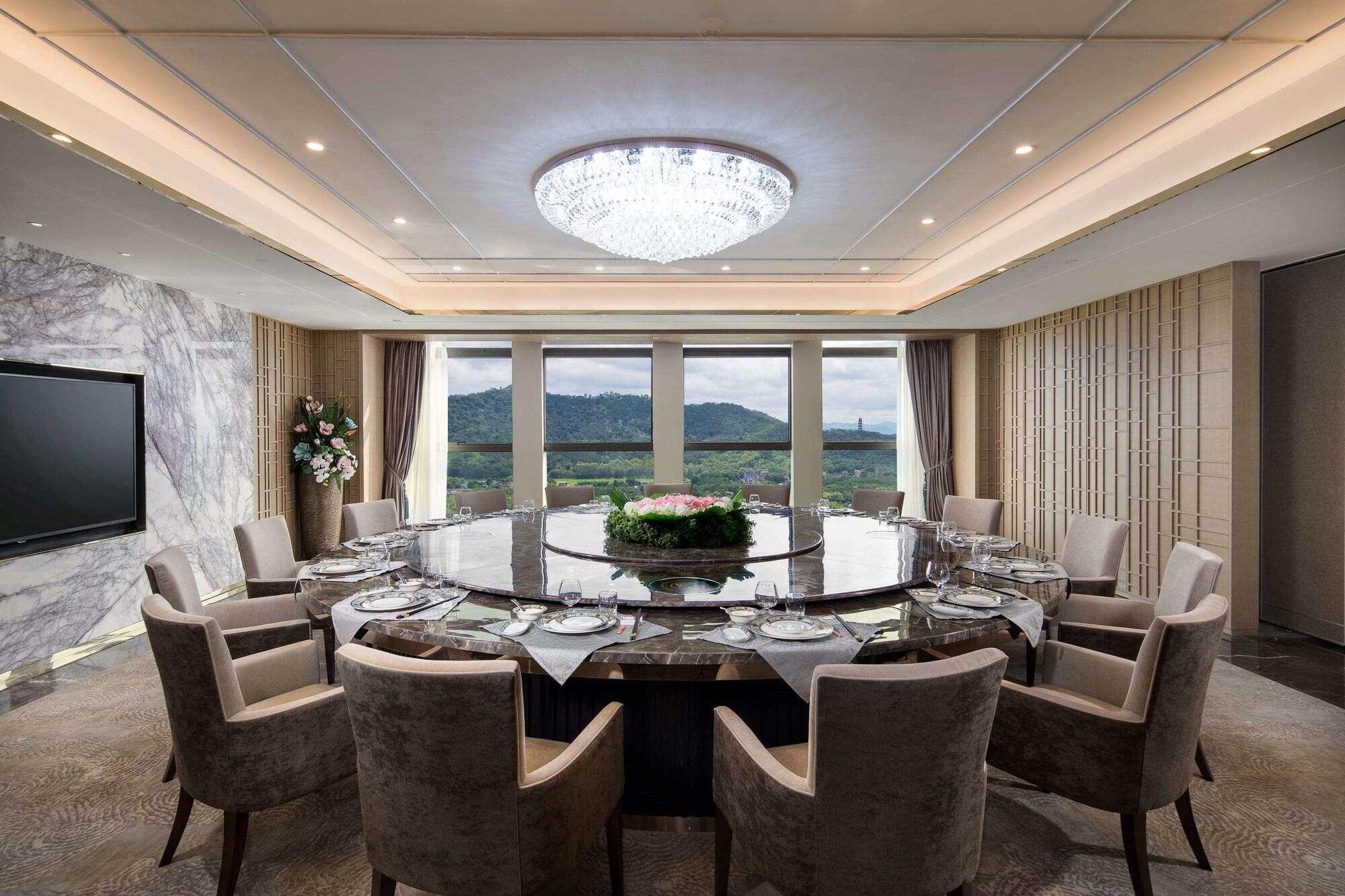 Restaurant Ramada by Wyndham Huizhou Longmen