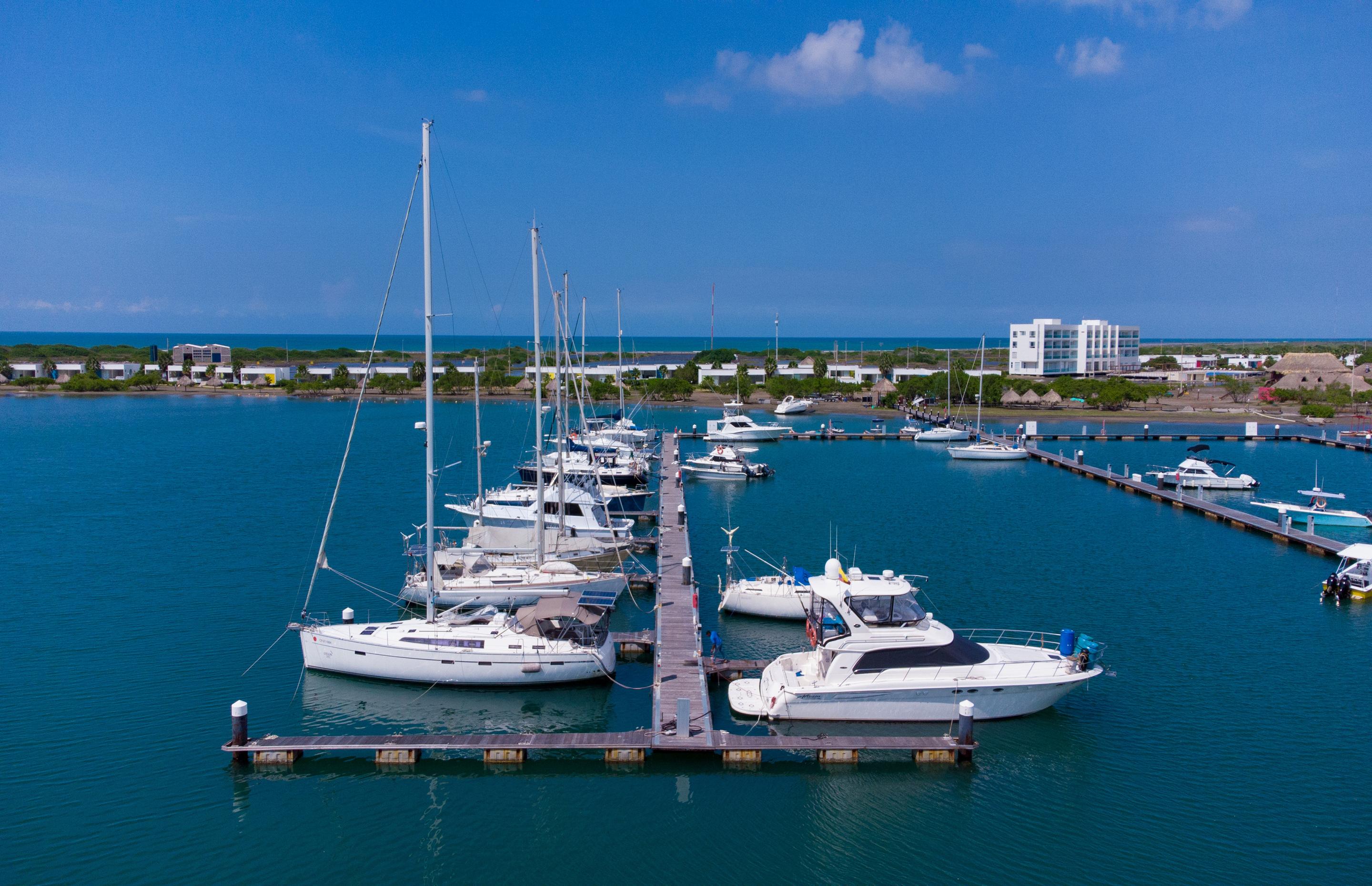 Muelle Marina Puerto Velero