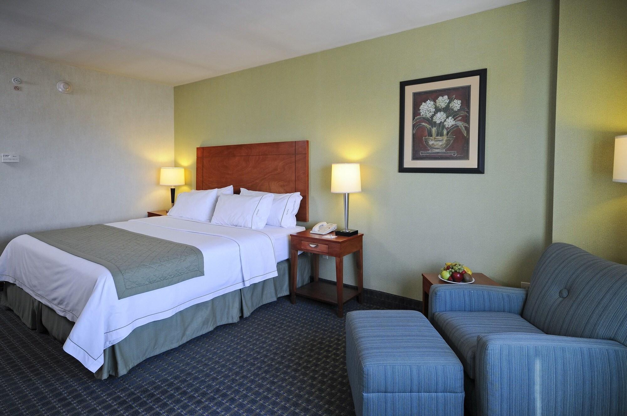 Quarto Holiday Inn Express Hotel & Suites Toluca Zona Aeropuerto by IHG