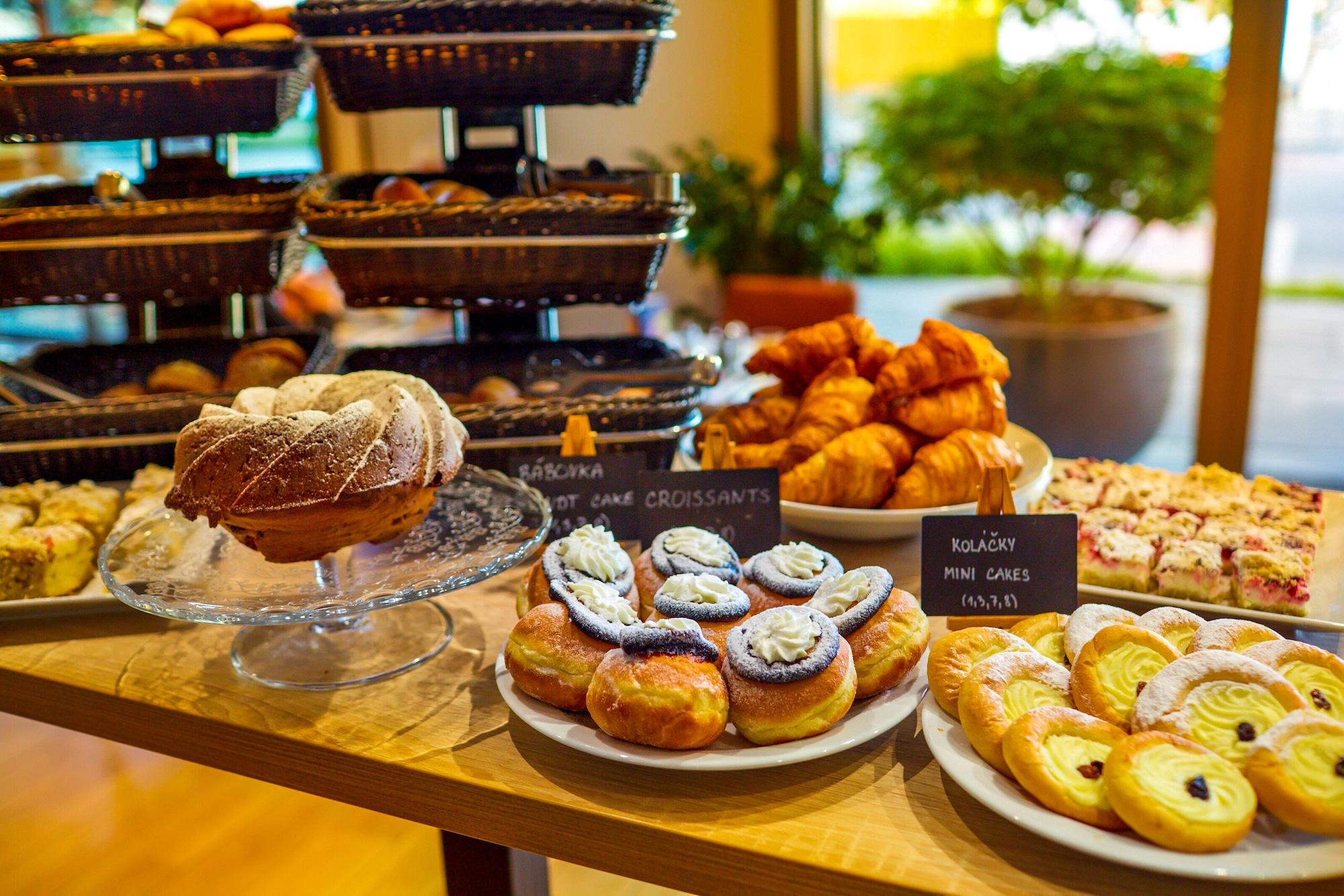 Restaurant Plaza Prague Hotel - Czech Leading Hotels