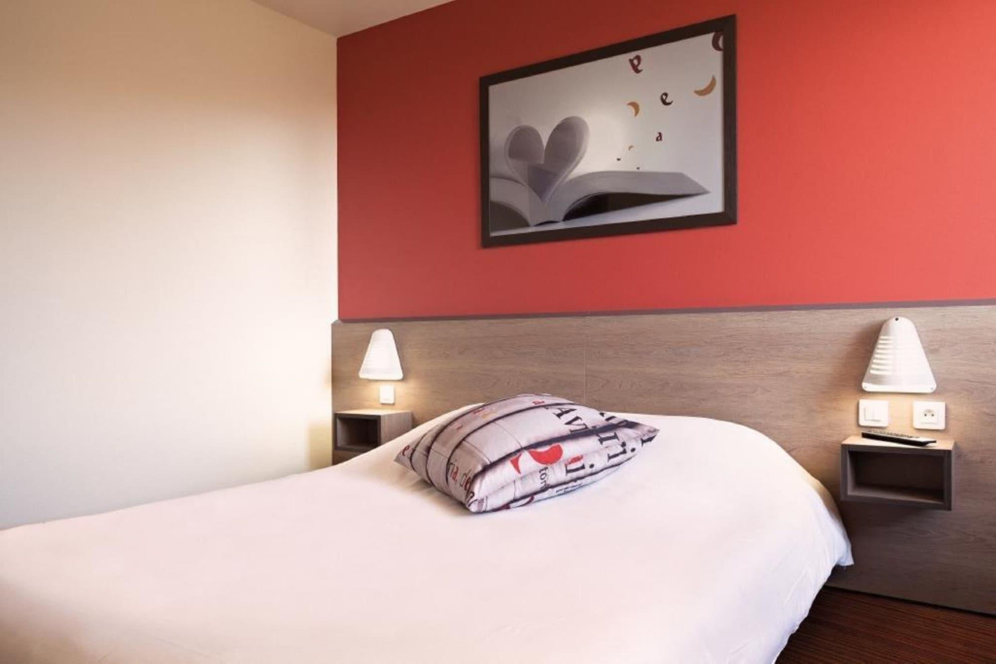 Varios ACE Hôtel Troyes