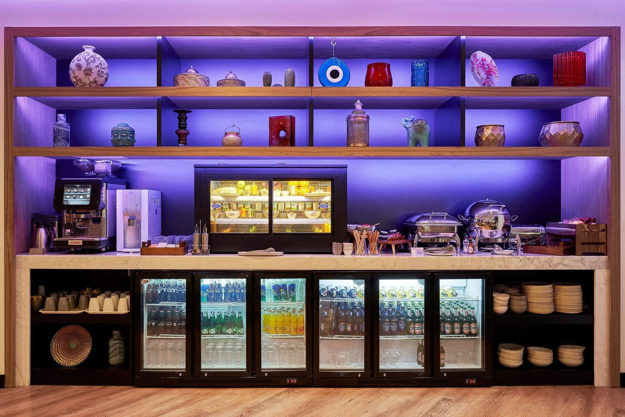 Restaurant Yotelair Istanbul Airport Airside  Duty Free
