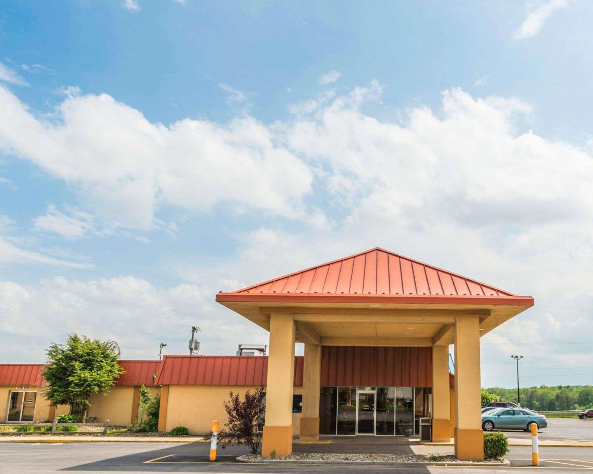 Vista Exterior Rodeway Inn Mercer I-80