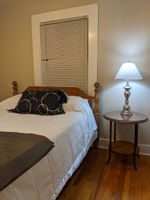 Alquiler Vacacional - Charming Home with Sweeping Views of the MS River