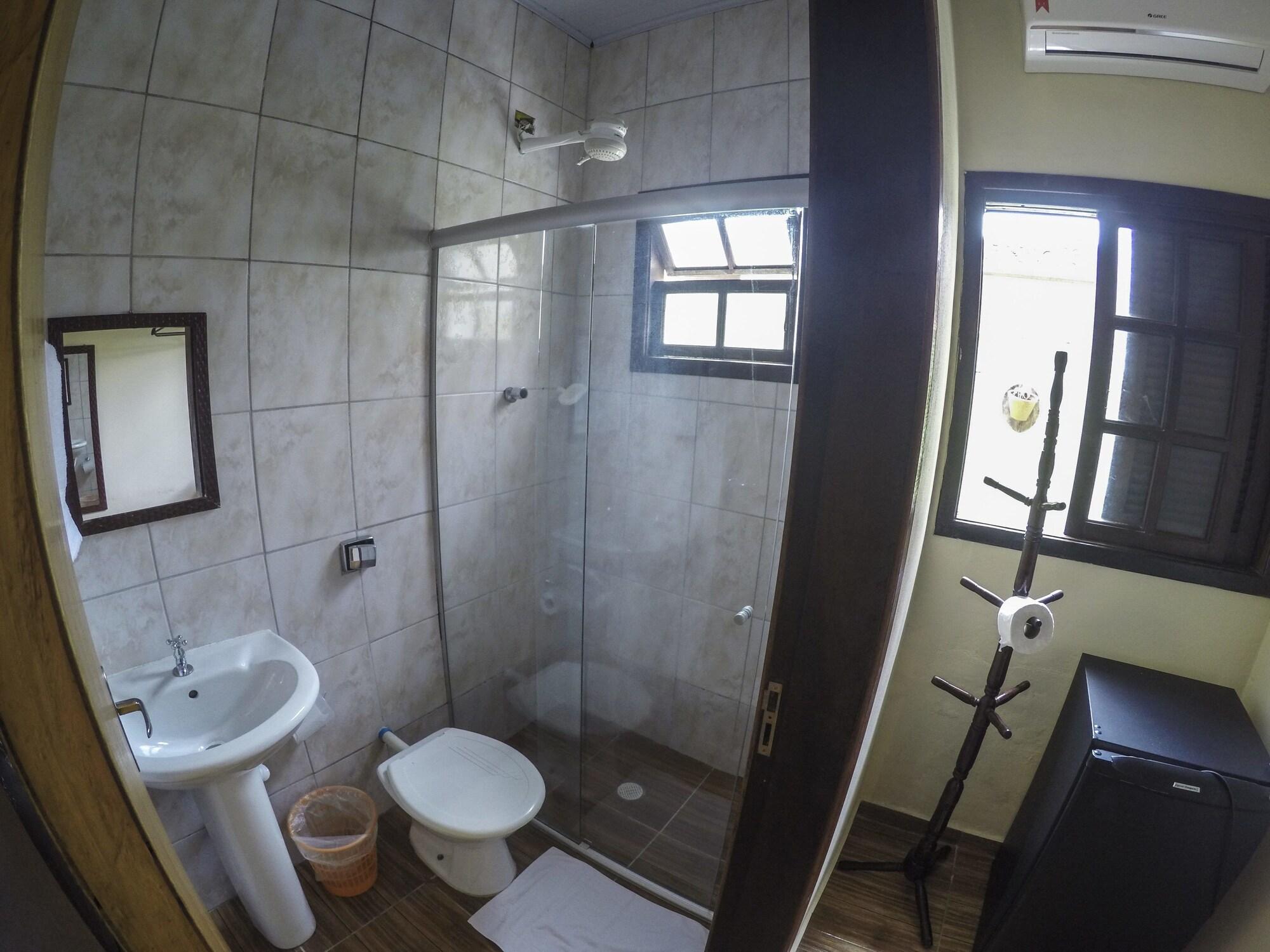 Baño Pousada Charuta