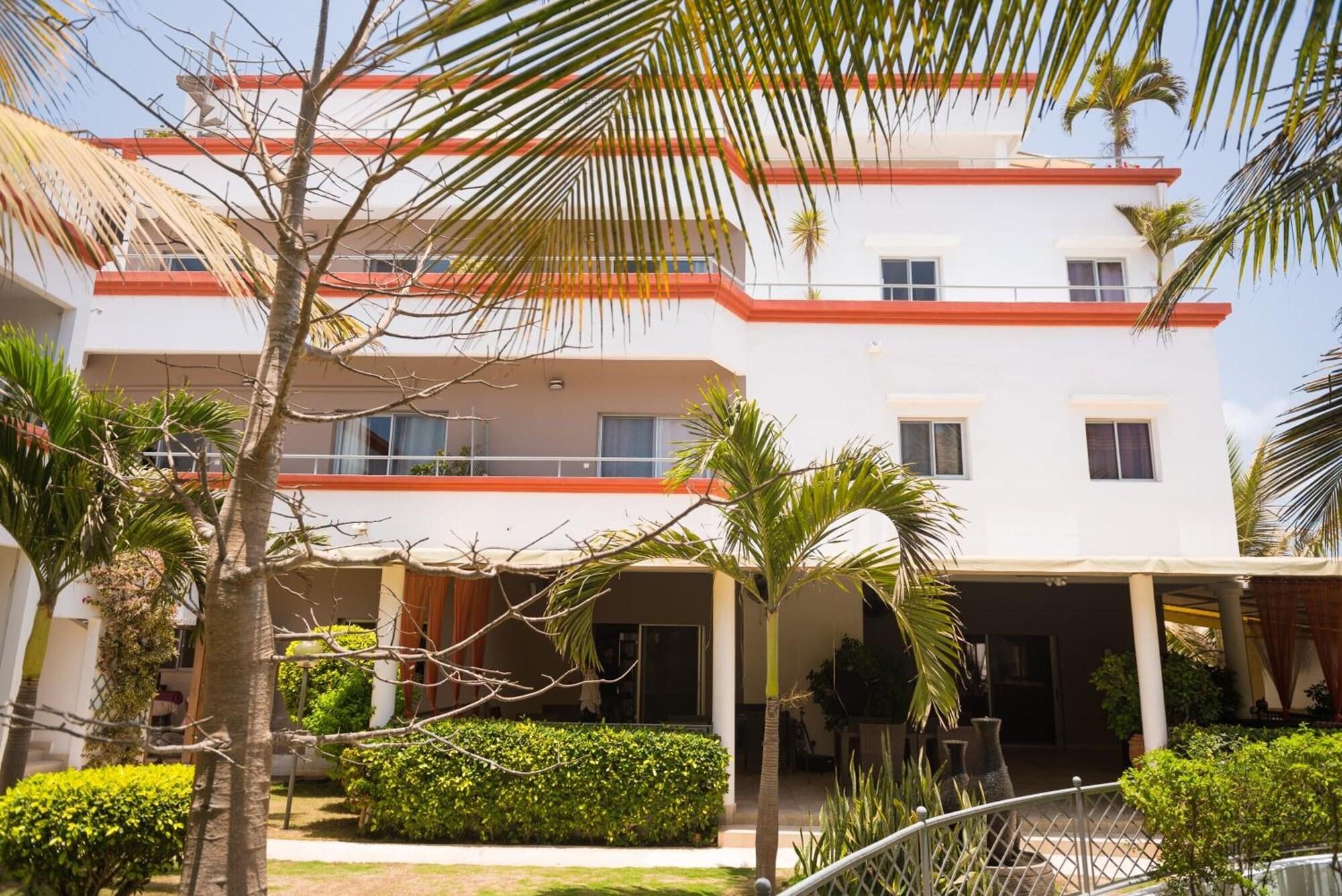 Vista Exterior La Résidence Dakar