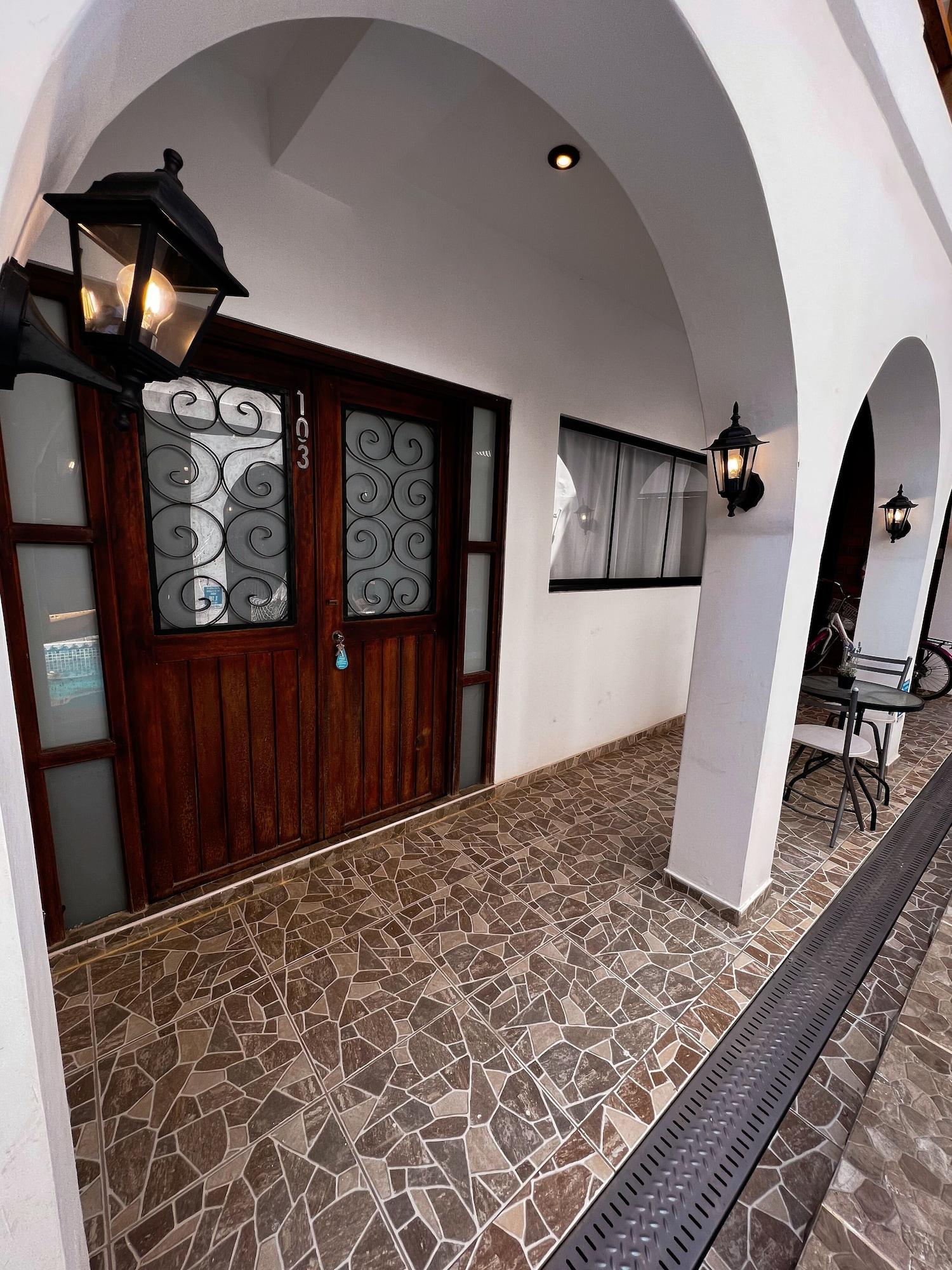 Vista Exterior Gamora Hotel Playa