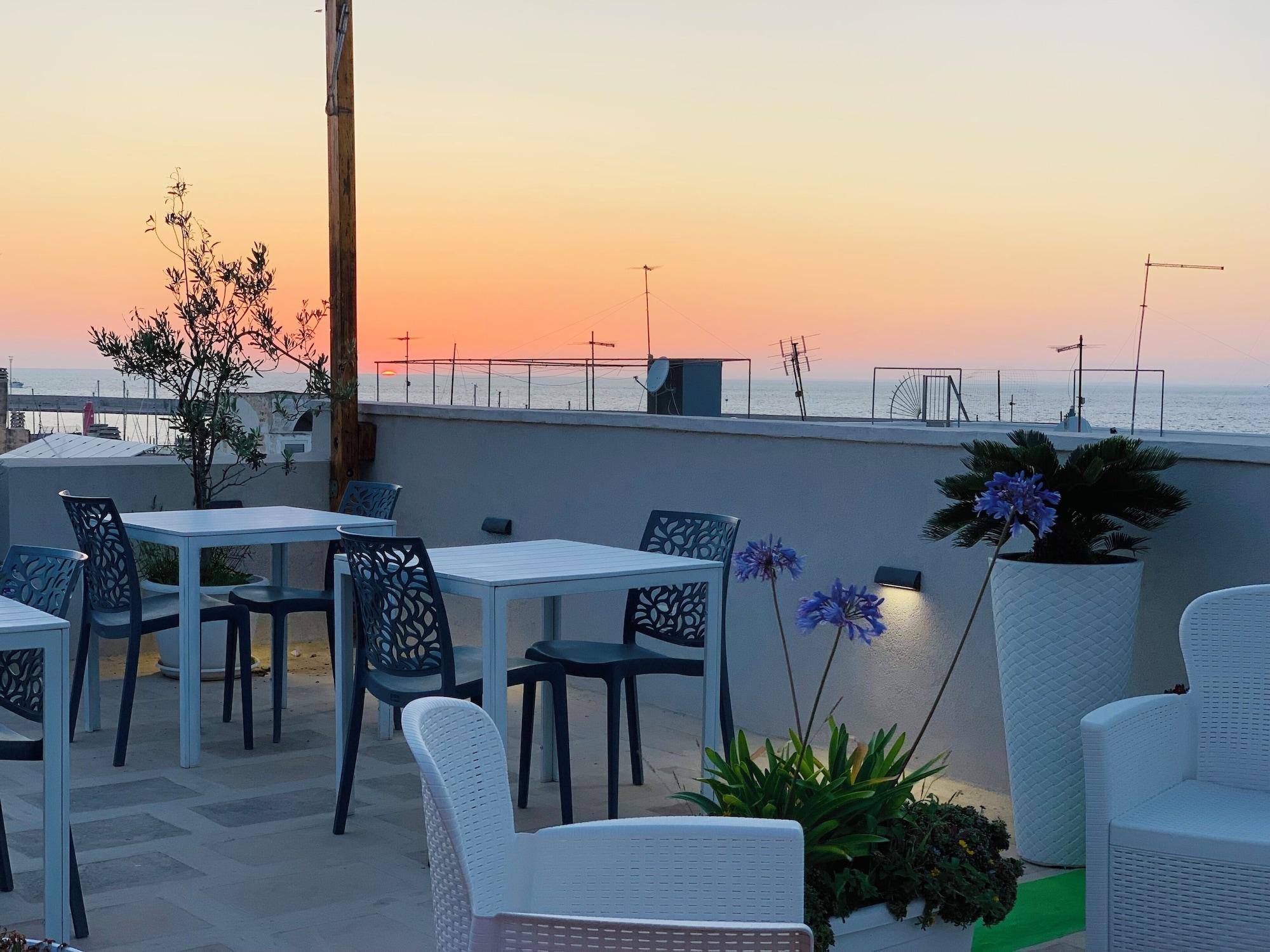 Vista Exterior Dei del Mare Extra Luxury