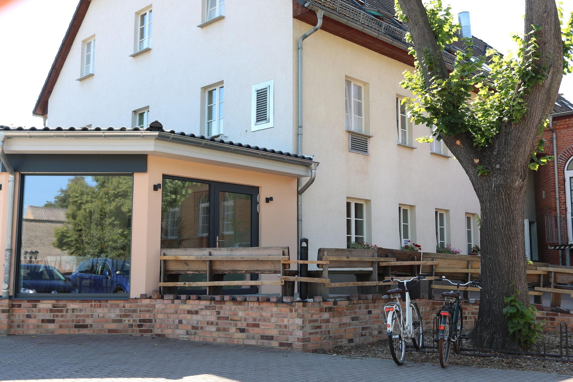 Vista Exterior Hotel Radduscher Hafen