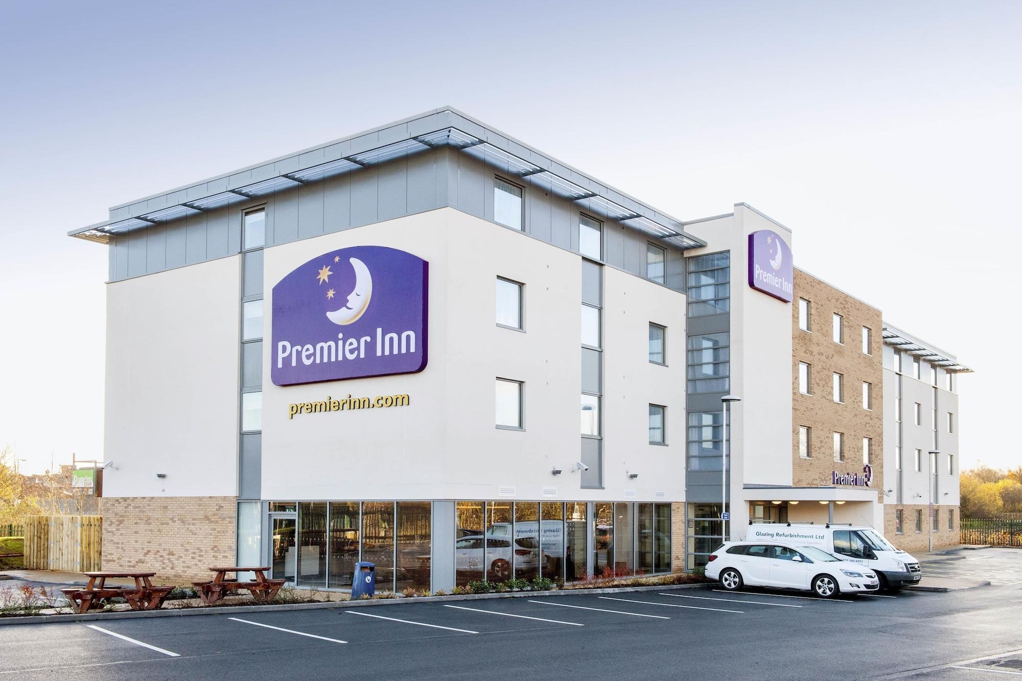 Varios Premier Inn Wrexham City Centre