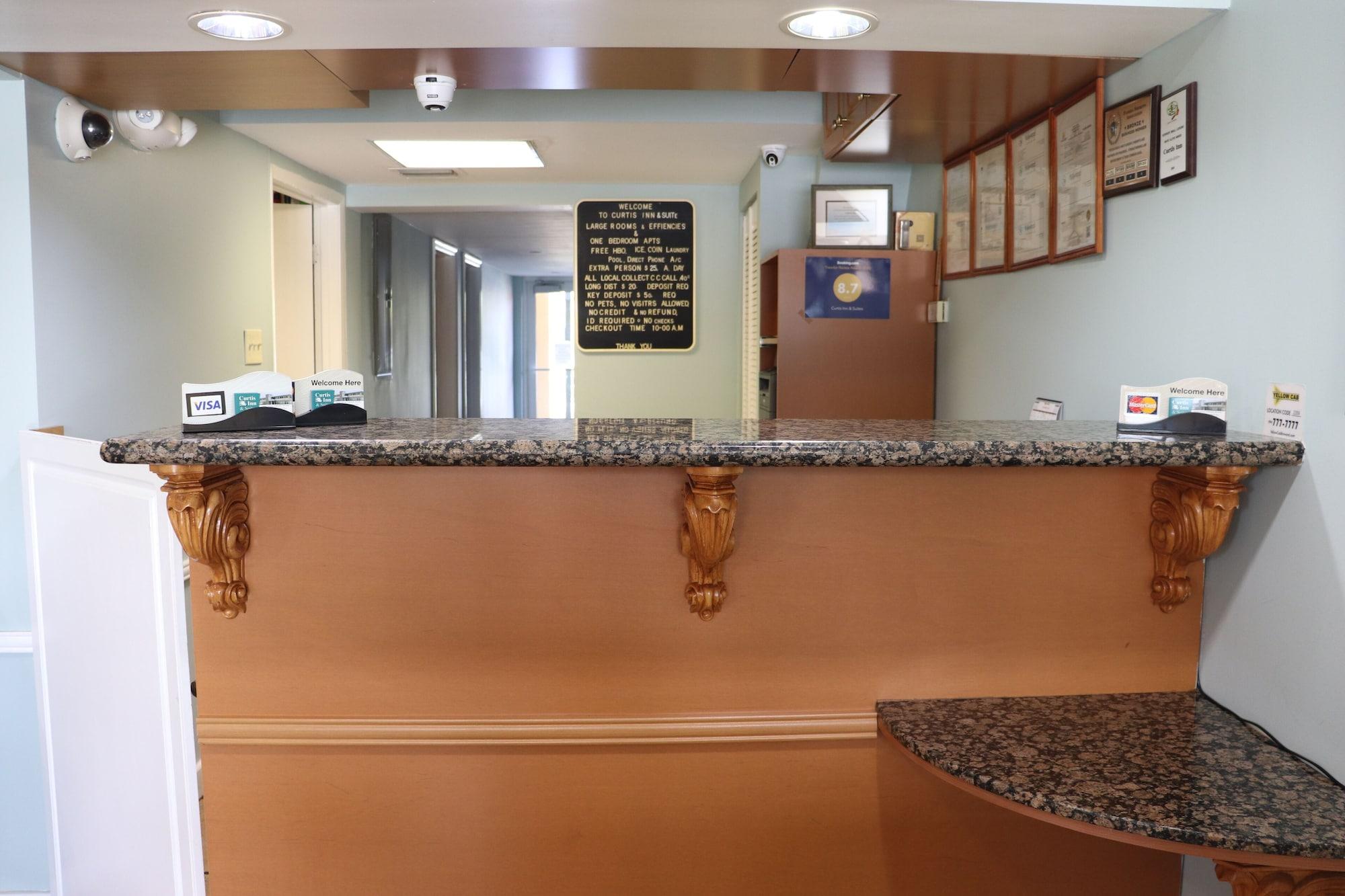 Vista Lobby Curtis Inn & Suites