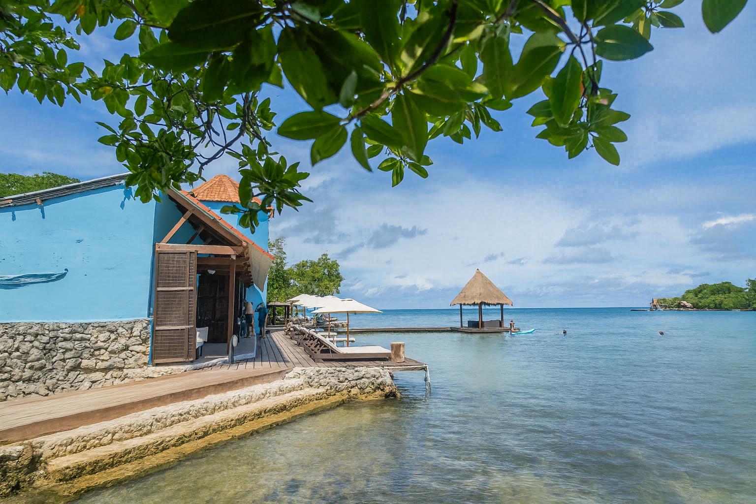 Corredores / Escaleras Fragata Island House