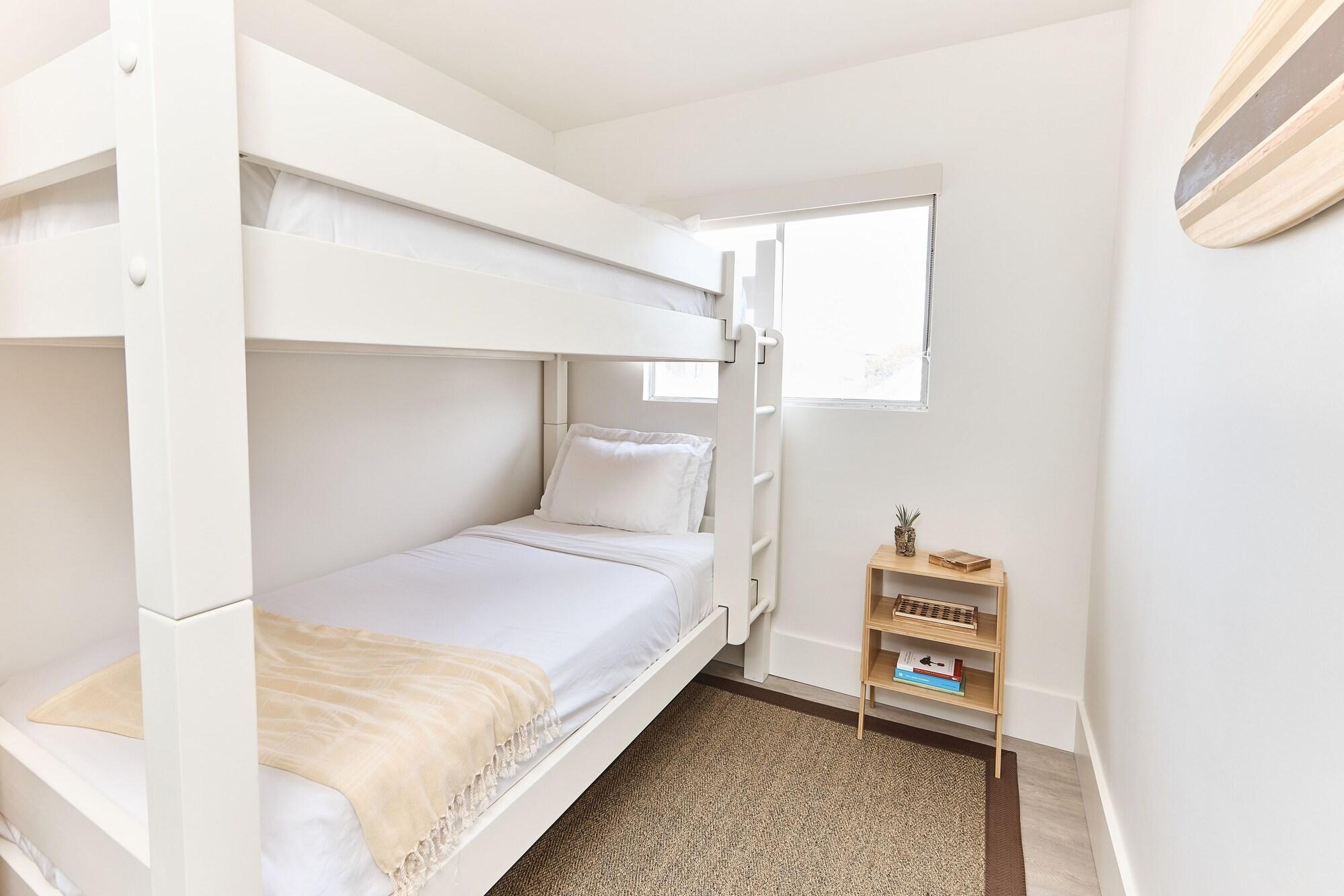 Set de Habitación Laguna Surf Lodge by SCP Hotels