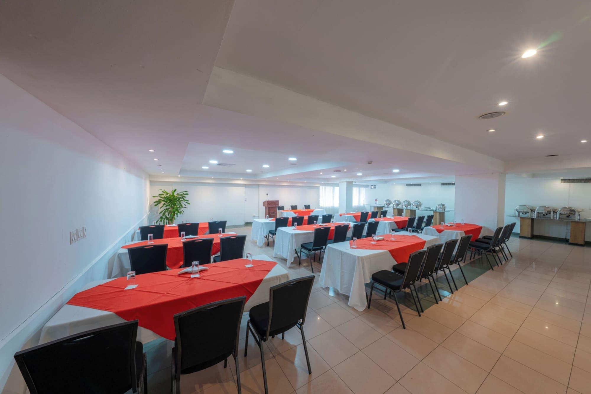 Sala de Reuniones Hotel Faranda Express Soloy and Casino, a member of Radisson Individuals