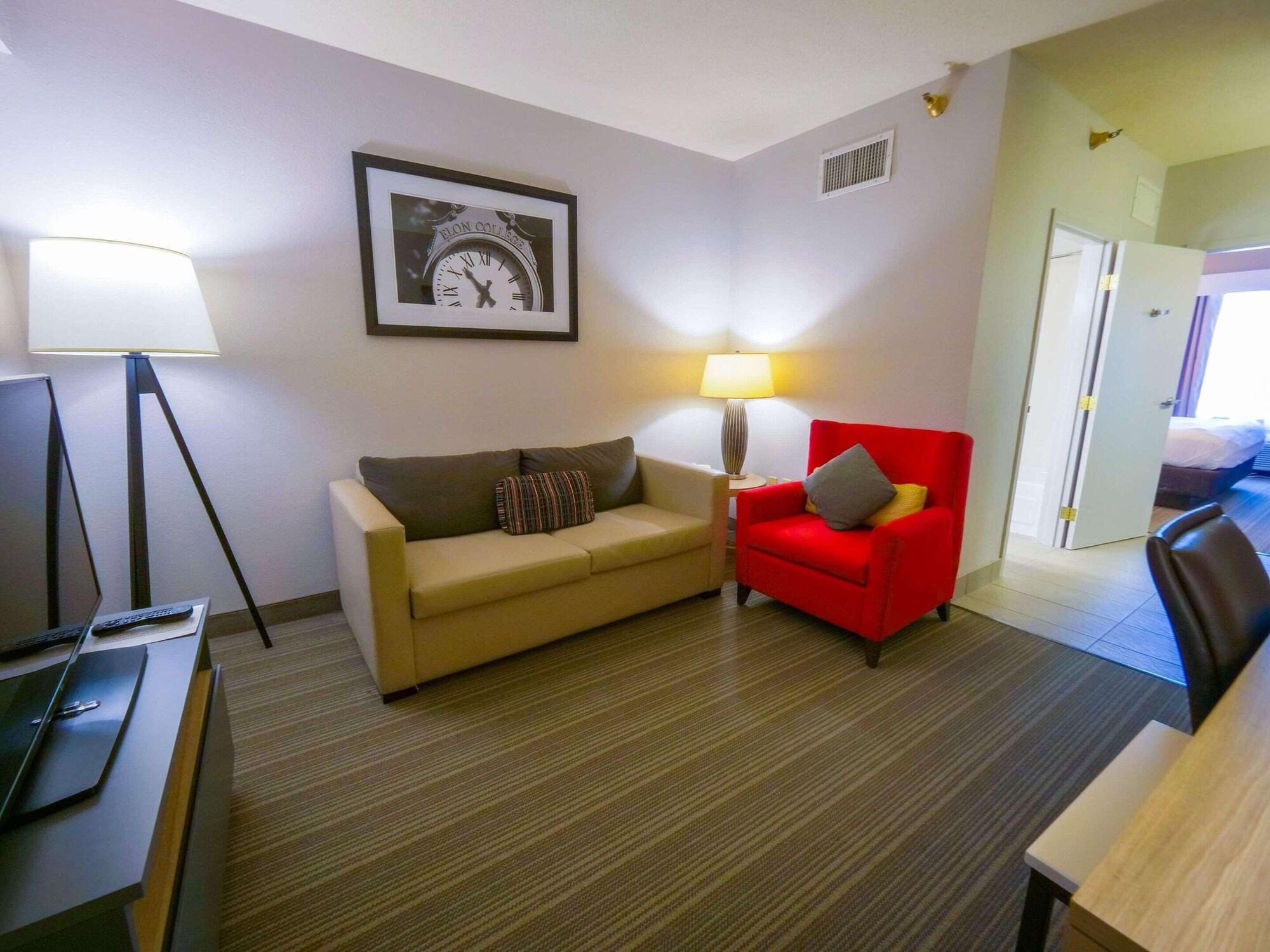 Habitación Country Inn & Suites by Radisson, Burlington (Elon), NC