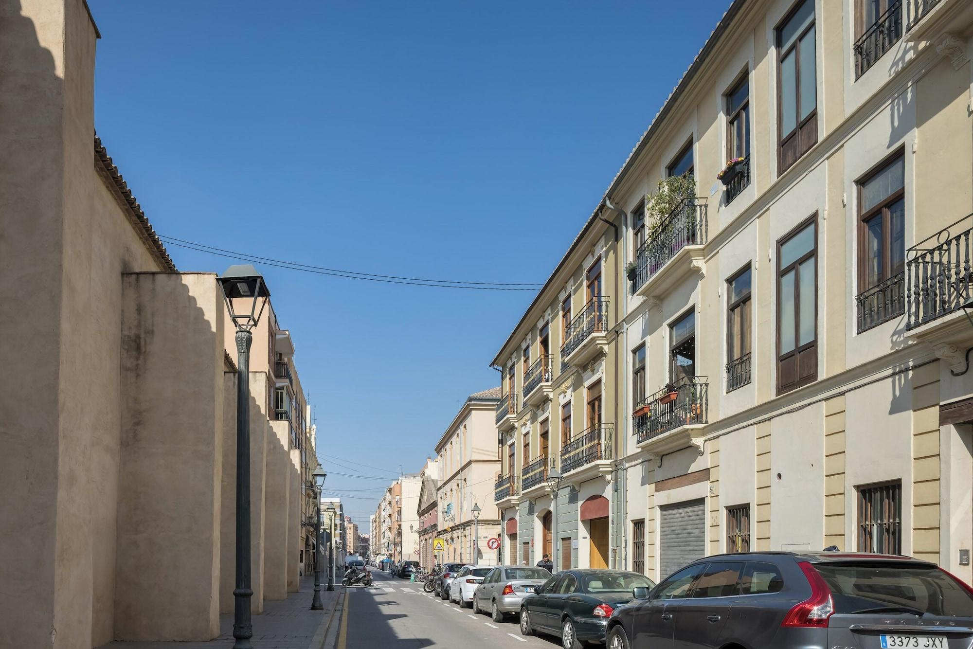 Vista Exterior Macflats Valencia Puerto