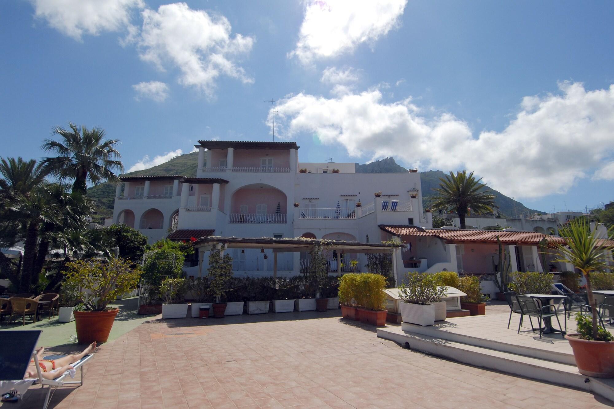 Vista Exterior Hotel Terme Colella