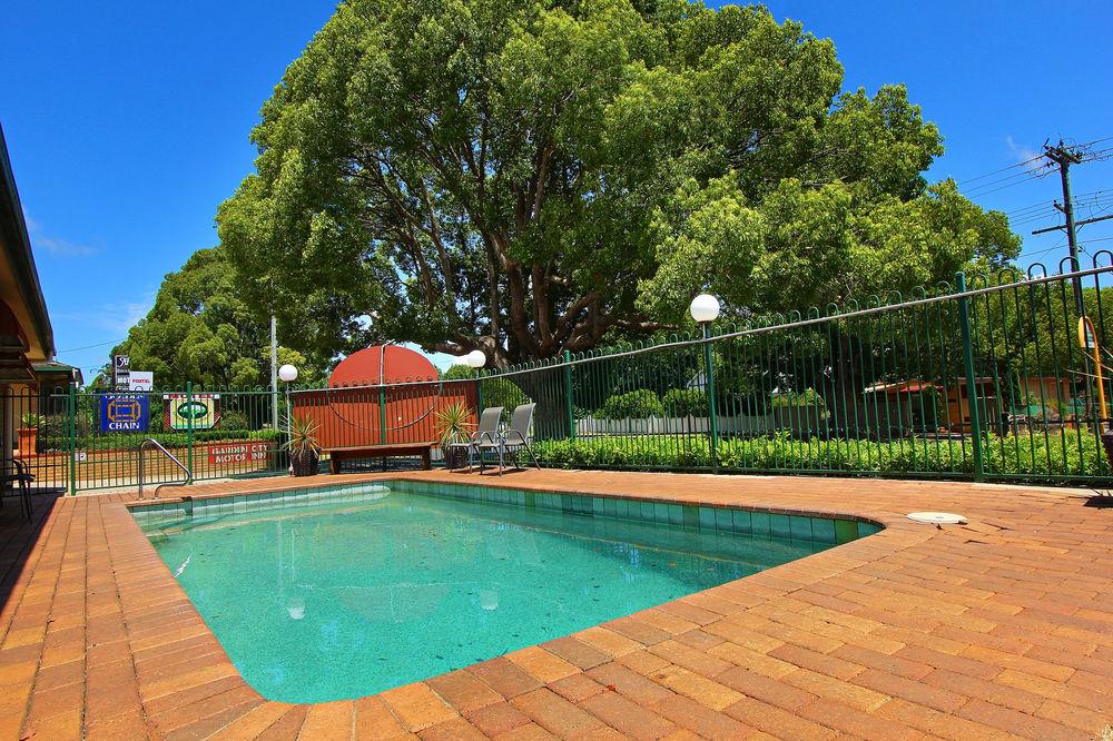 Vista Piscina Garden City Motor Inn