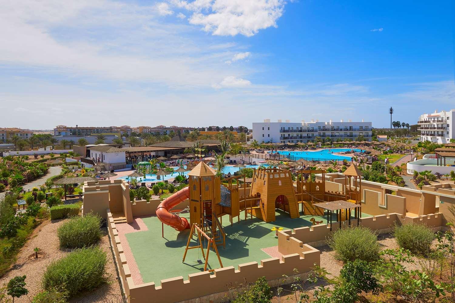 Vista Exterior Sol Dunas - All Inclusive